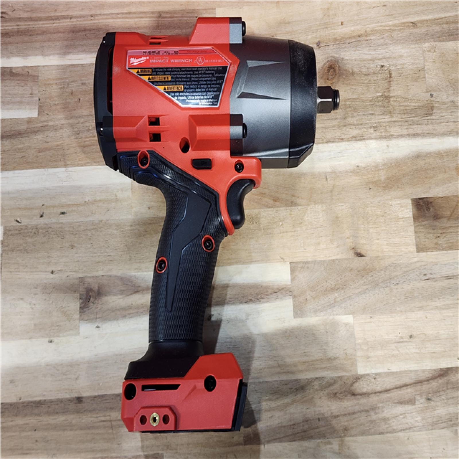 HOUSTON LOCATION - AS-IS (APPEARS LIKE NEW) Milwaukee FUEL 18V Lithium-Ion Brushless Cordless 1/2 in. Impact Wrench w/Friction Ring Kit