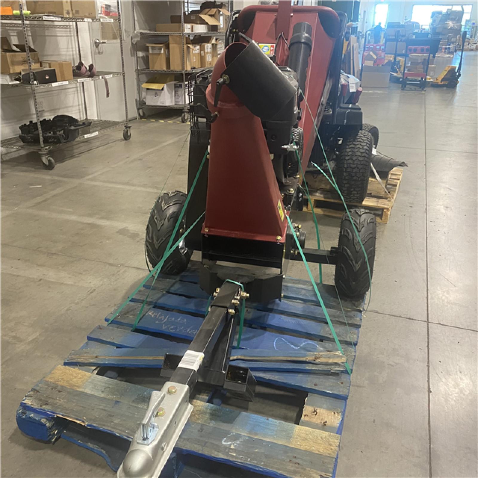 Dallas Location - As-Is Boss Industrial 5 in. 14hp Gas Powered Chipper Shredder