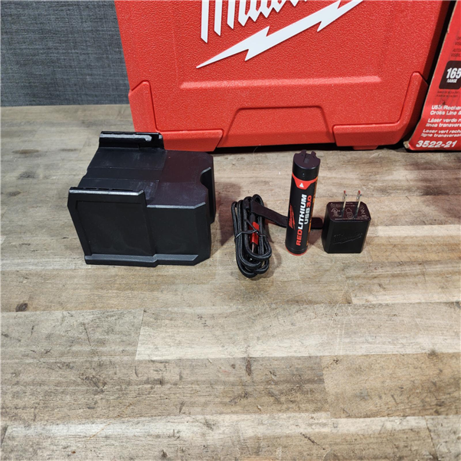 HOUSTON LOCATION - AS-IS Milwaukee-3522-21 Green Beam Laser Cross Line Plumb Point Rechargeable USB Kit