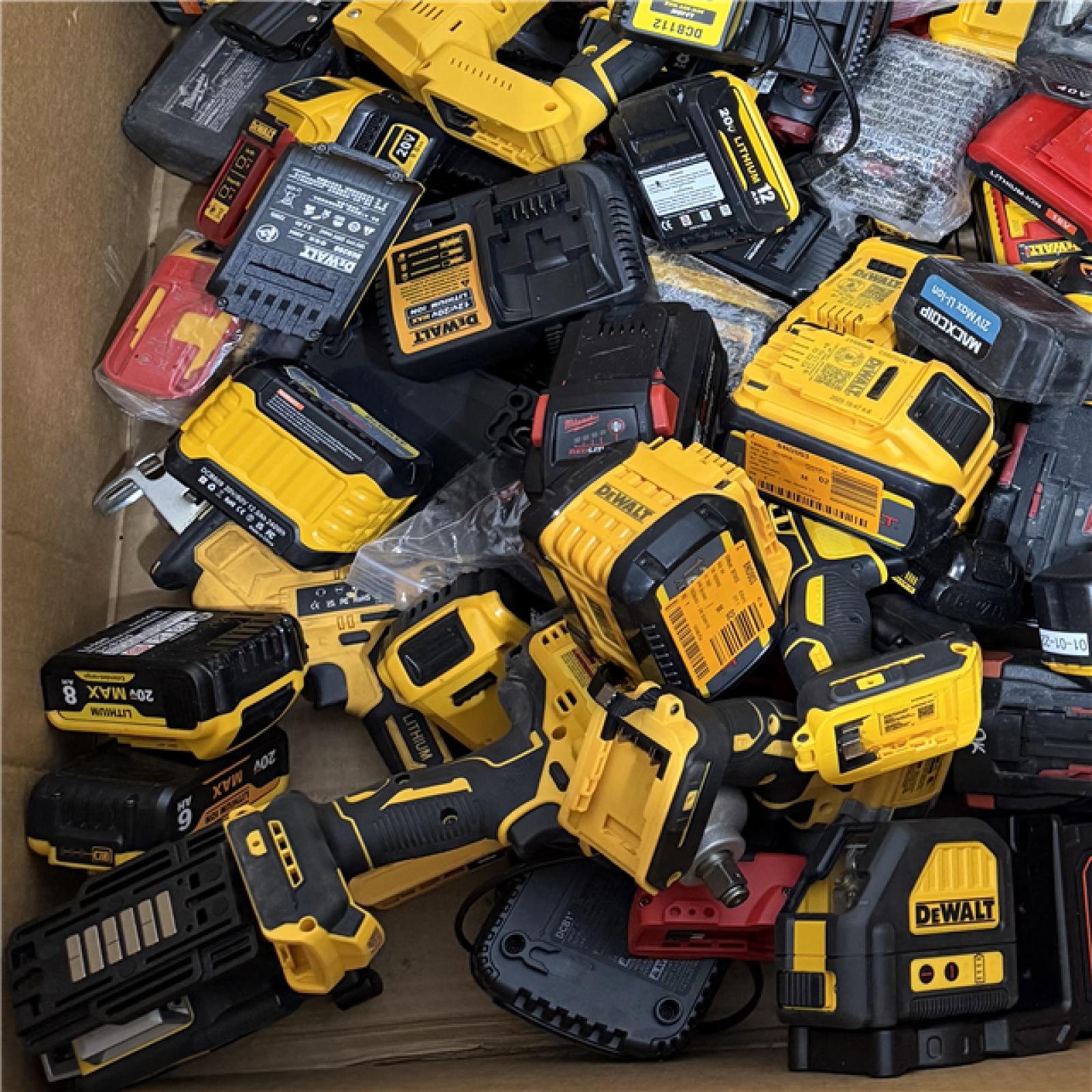 DALLAS LOCATION - AFTERMARKET NON-BRANDED MIXED TOOLS & BATTERIES