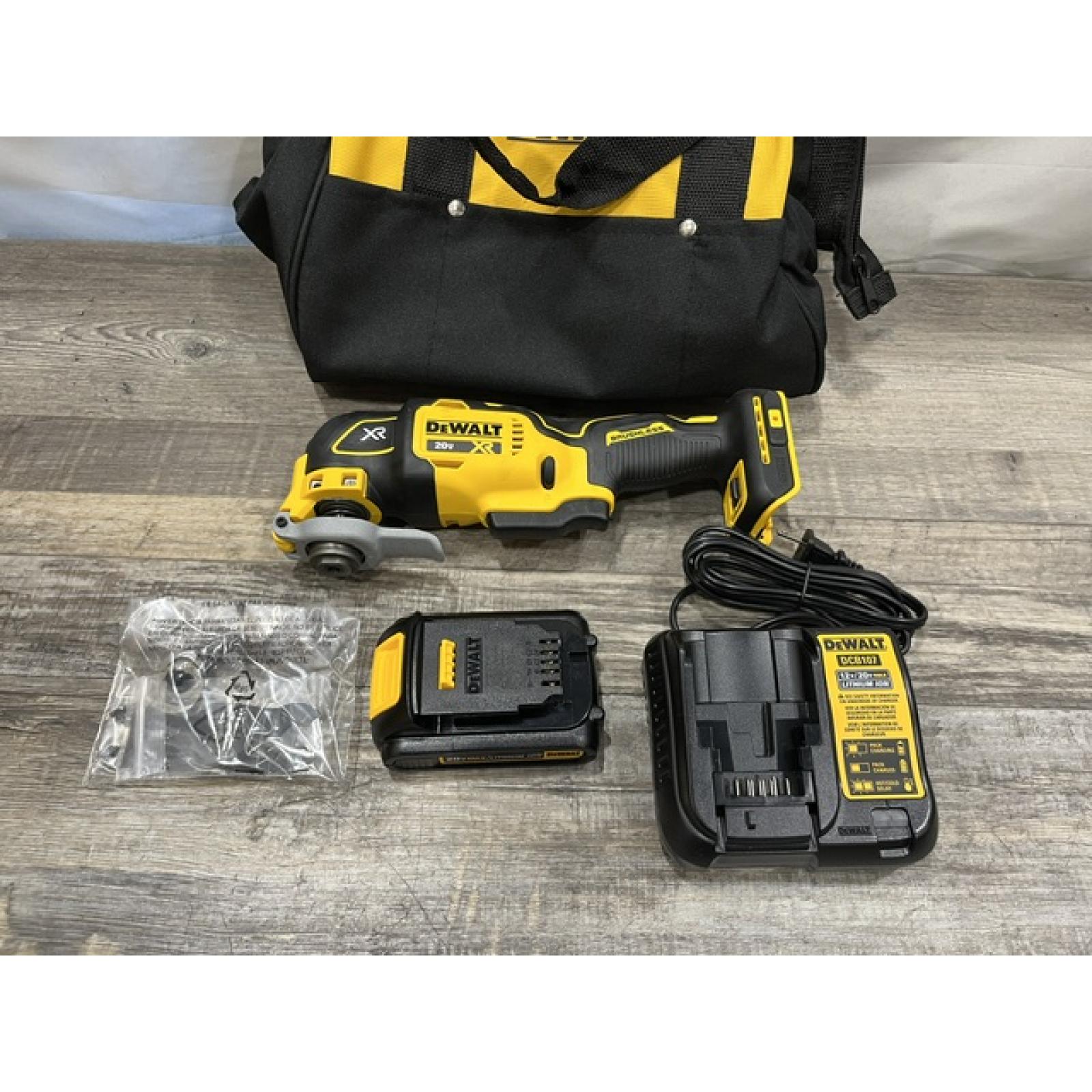 AS-IS DEWALT 20V MAX XR Cordless Brushless 3-Speed Oscillating Multi Tool Kit