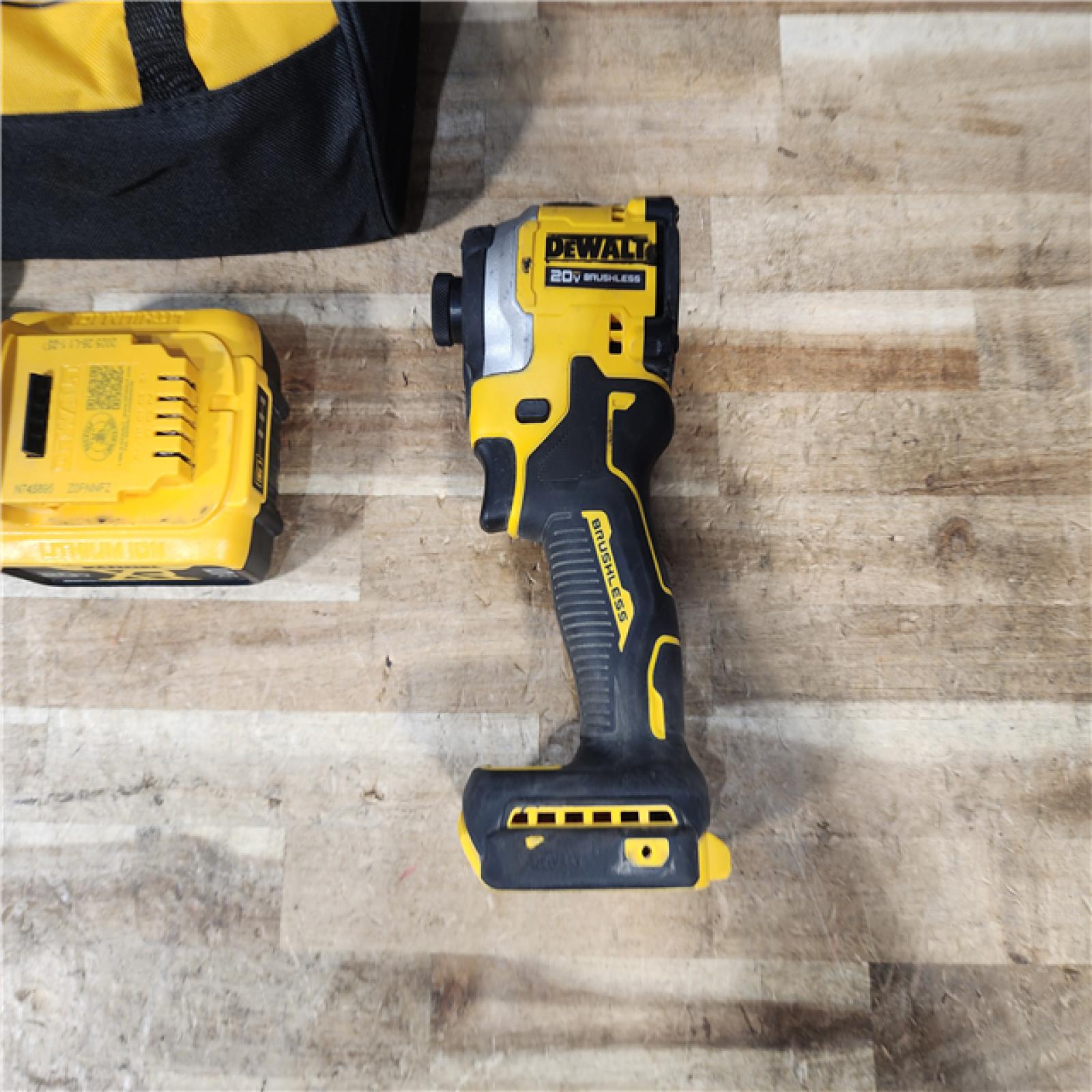 HOUSTON LOCATION - AS - IS DEWALT ATOMIC 20V MAX Lithium-Ion Cordless 1/4 in. Brushless Impact Driver Kit