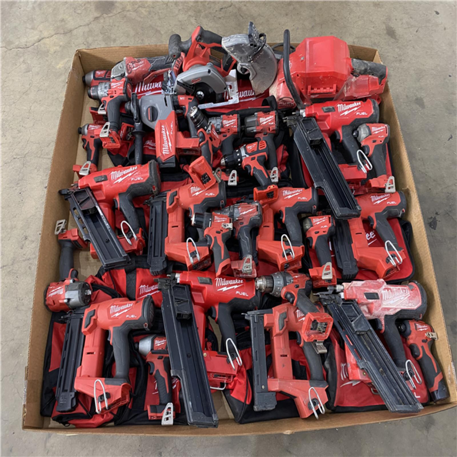 Houston Location AS IS - Tool Pallet