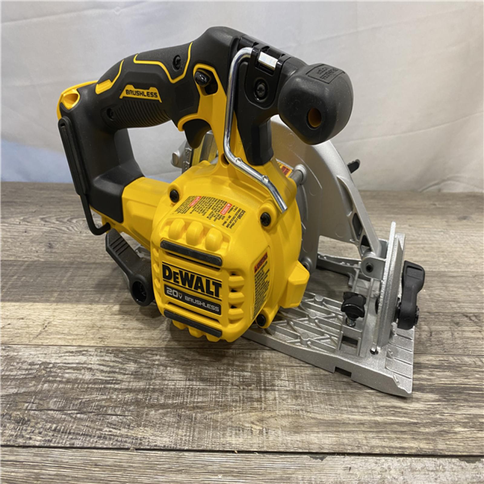 AS-IS DEWALT 20V MAX Cordless Brushless 6-1/2 in. Sidewinder Style Circular Saw (Tool Only)