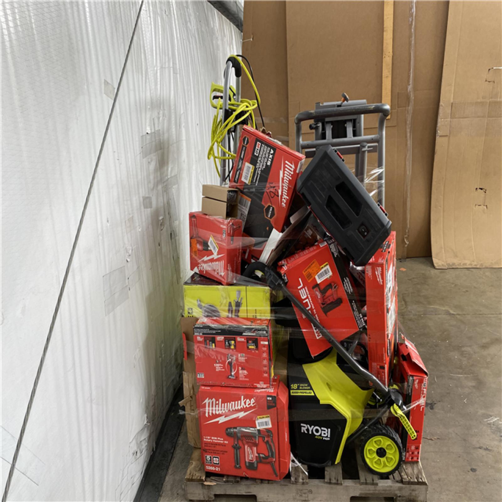 Houston Location AS IS - Tool Pallet