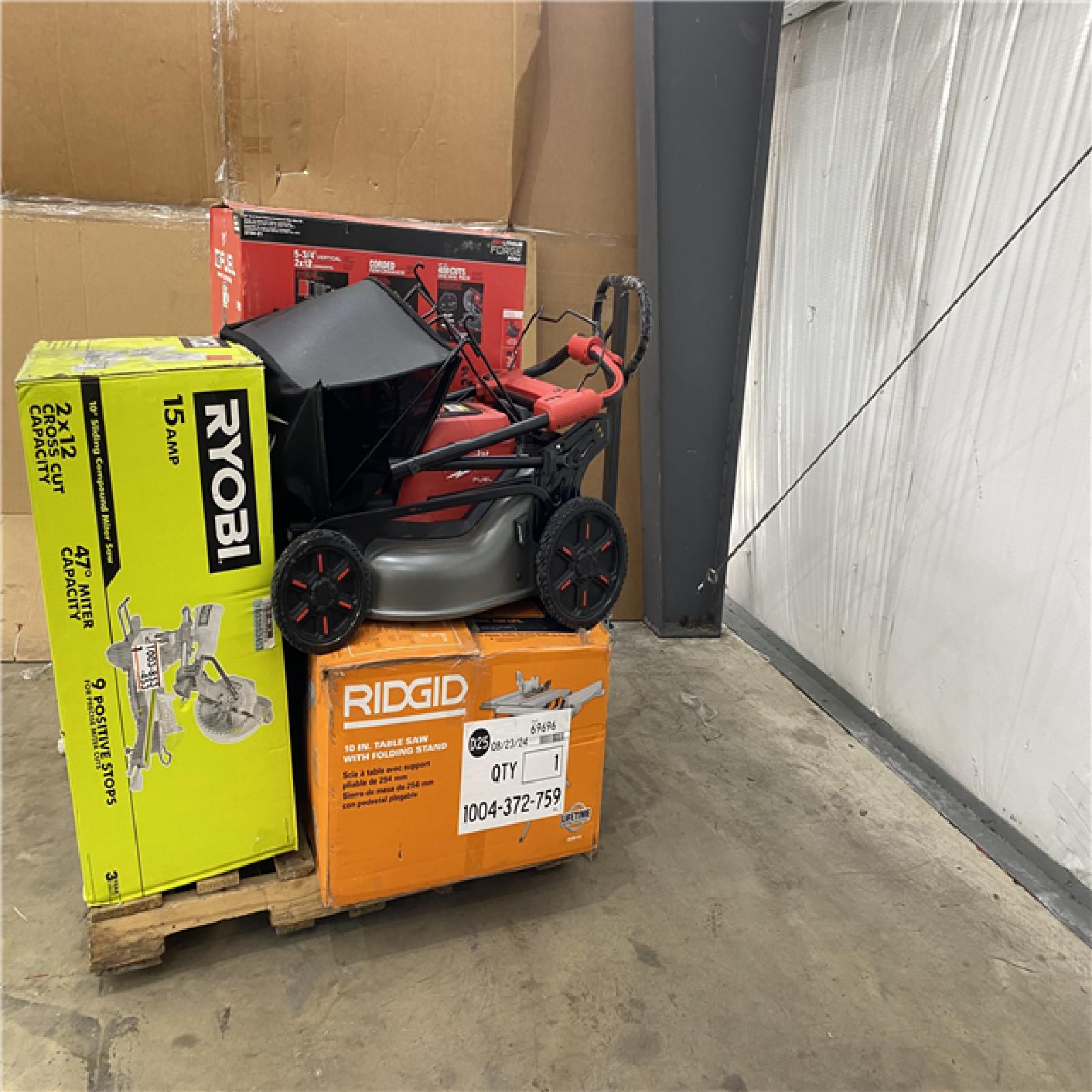 Houston Location AS IS - Tool Pallet