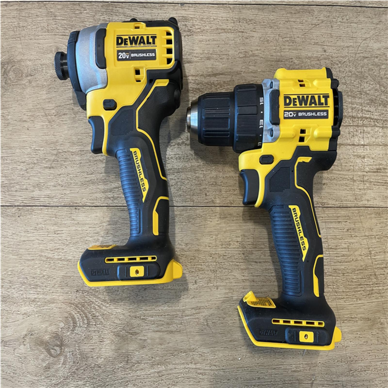 AS-IS DEWALT ATOMIC 20-Volt Lithium-Ion Cordless Brushless (4-Tool) Combo Kit