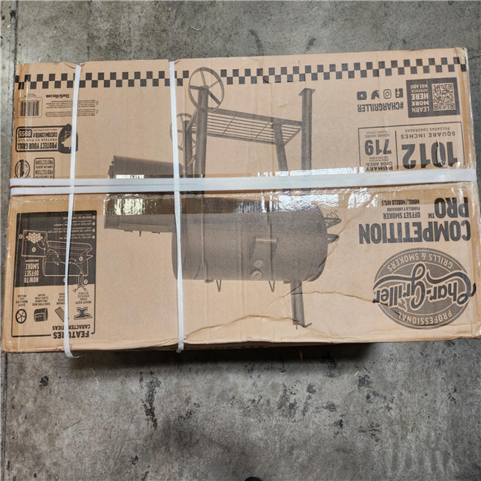 Phoenix Location NEW Char-Griller 1012 sq. in. Competition Pro Offset Charcoal Grill or Wood Smoker in Black