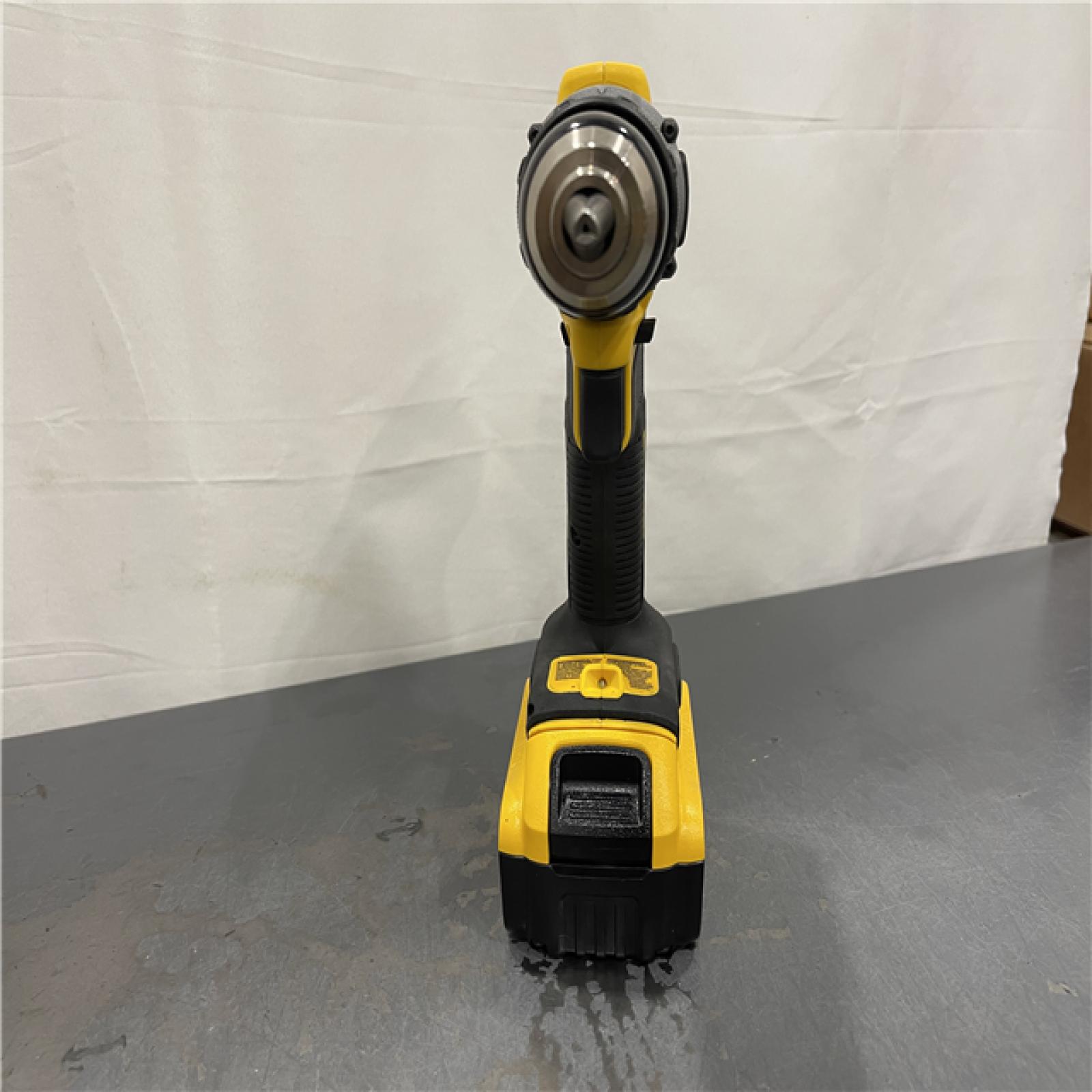 AS-IS - DeWalt ATOMIC 20V Lithium-Ion Cordless 1/2 in. Hammer Drill Kit