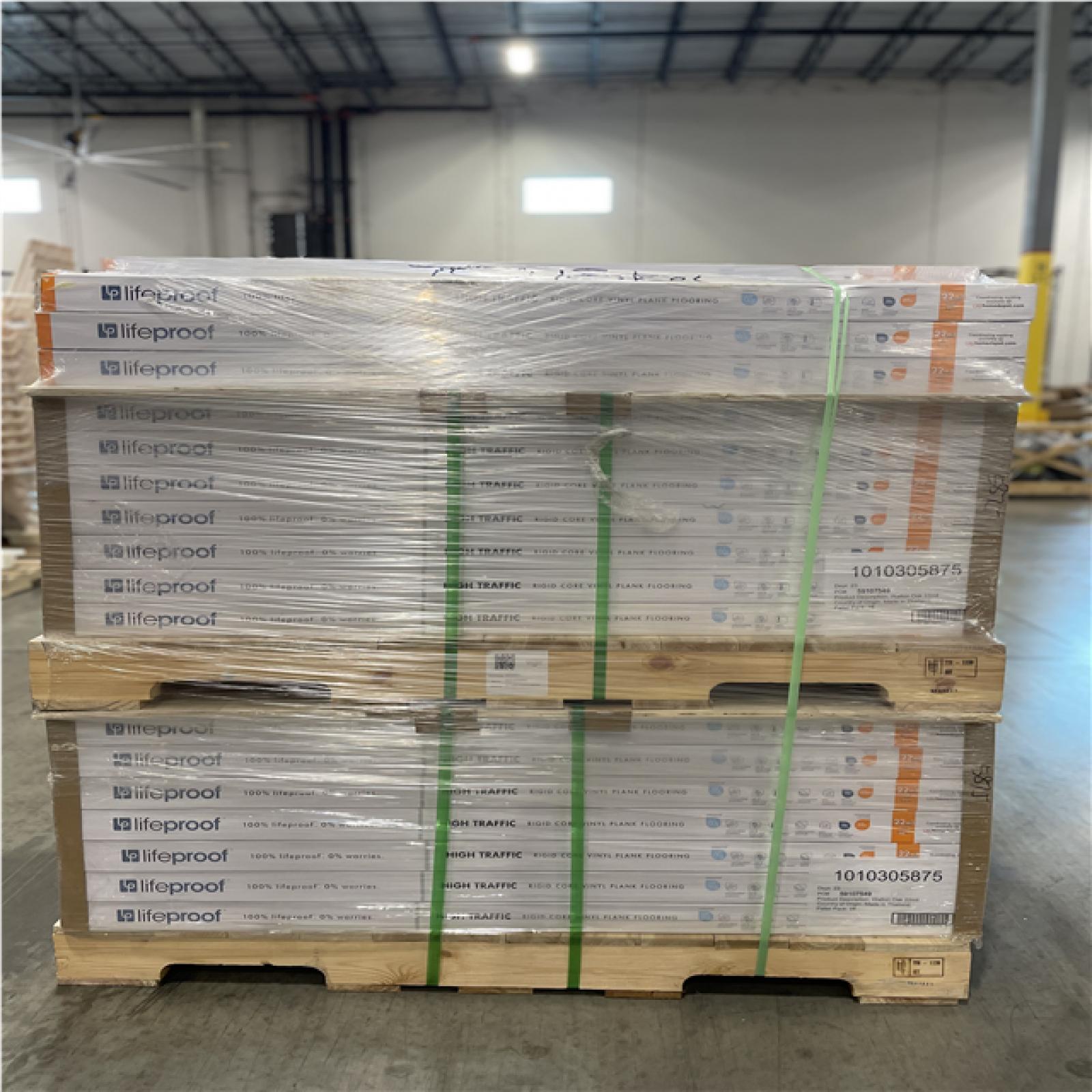 DALLAS LOCATION- LIFEPROOF Walton Oak 22 MIL x 7.1 in. W x 48 in. L Click Lock Waterproof Luxury Flooring (18.7 sqft/Case) (70 UNITS)