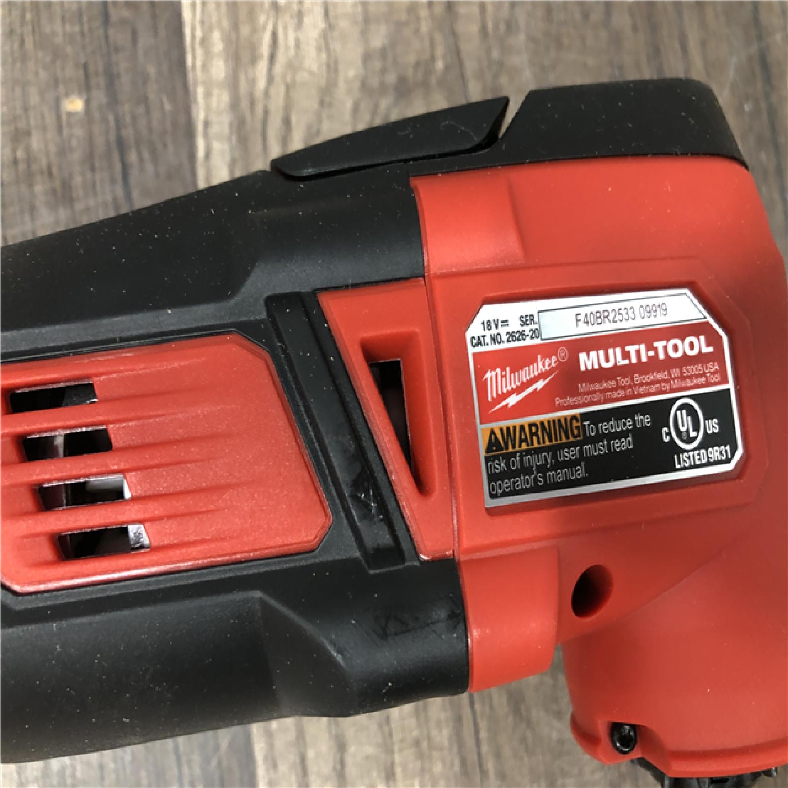 AS-IS Milwaukee 18V Lithium-Ion Cordless Oscillating Multi-Tool (Tool-Only)