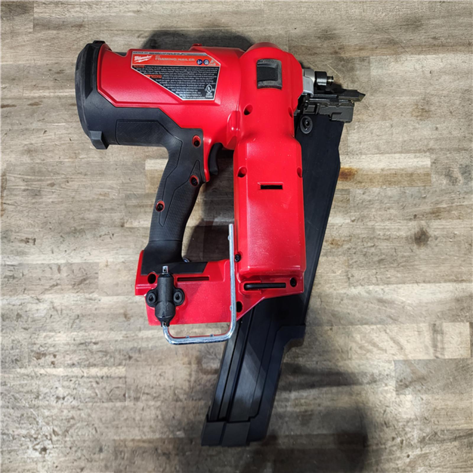 HOUSTON LOCATION - AS-IS Milwaukee 2744-20 M18 FUEL 3-1/2 in. 18V 21-Degree Lithium-Ion Brushless Cordless Framing Nailer (Tool-Only)