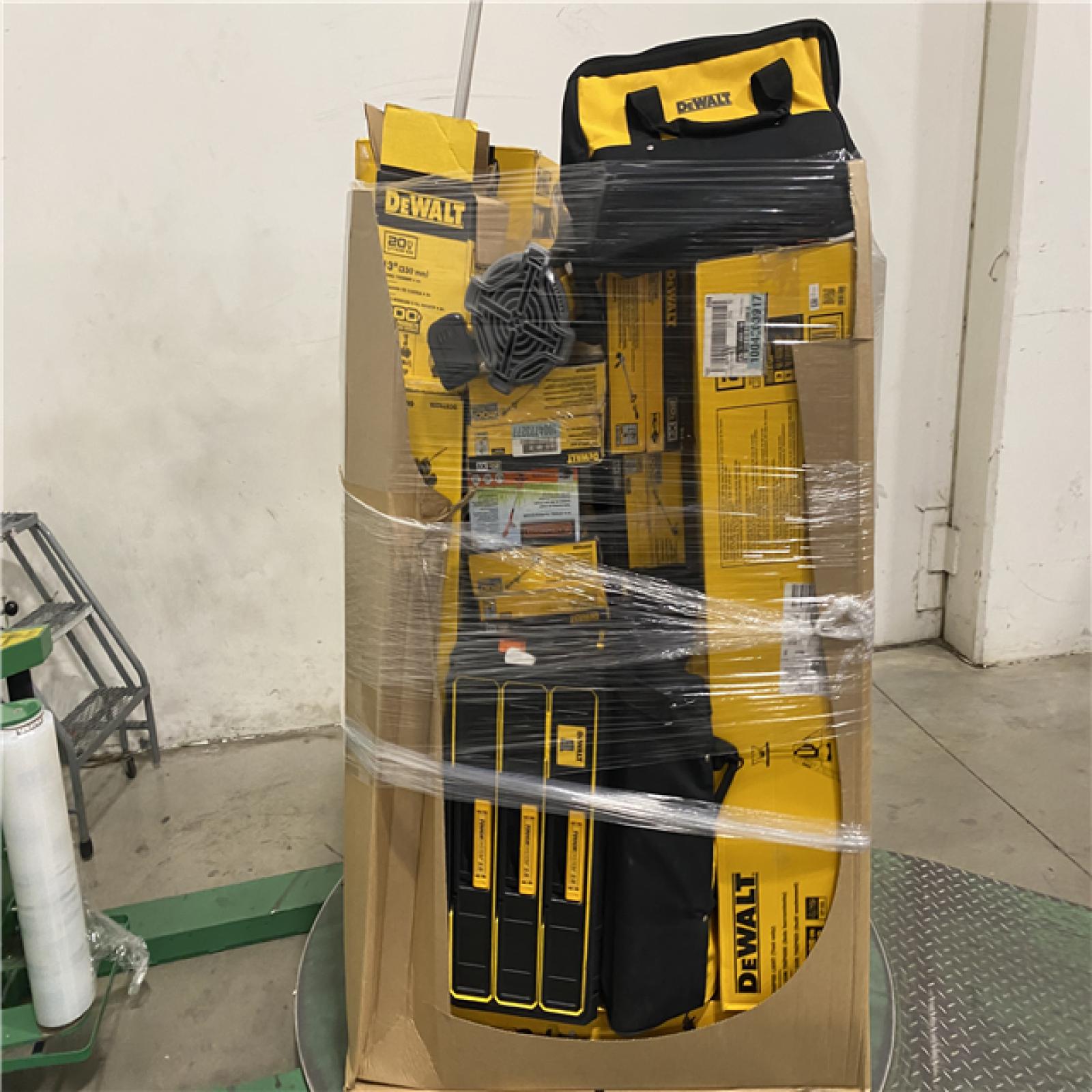 Dallas Location - As-Is DEWALT Tool Pallet
