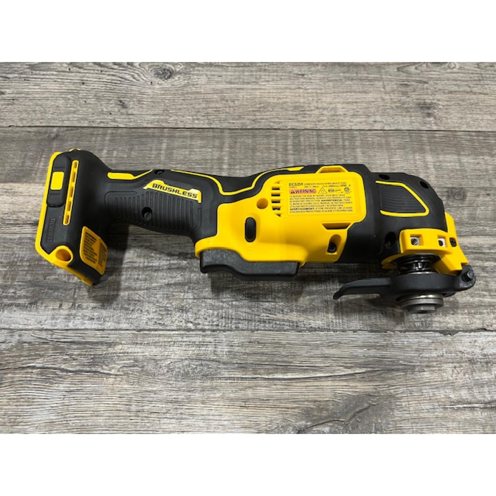 AS-IS DEWALT ATOMIC 20V MAX Cordless Brushless Oscillating Multi Tool Kit