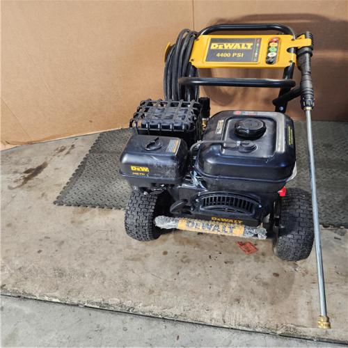 HOUSTON LOCATION - AS-IS DEWALT 4400 PSI 4.0 GPM Cold Water Gas Pressure Washer
