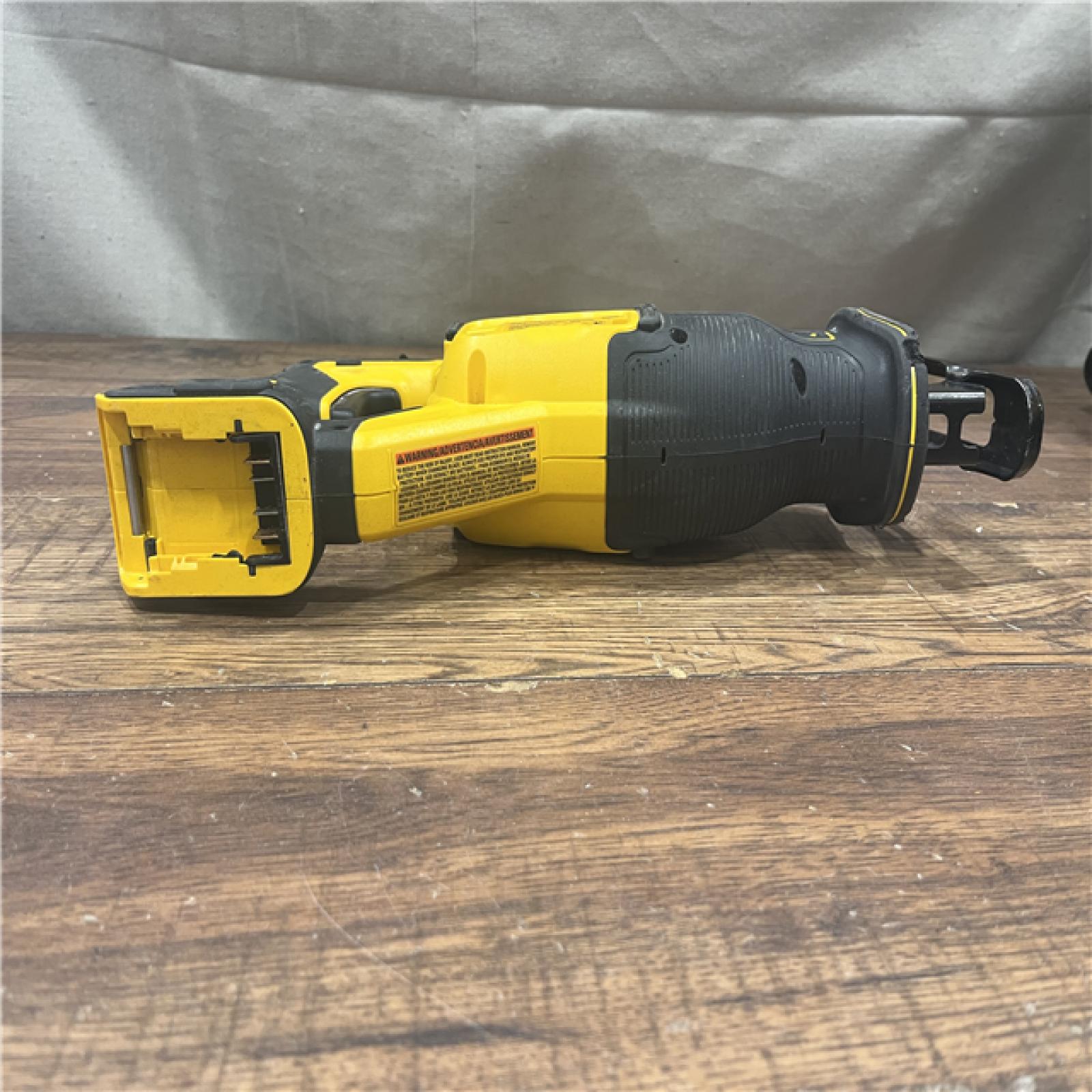 AS-IS 20-Volt XR Lithium-Ion 6-Tool Cordless Combo Kit with (2) 5.0 Ah Battery Packs and Charger