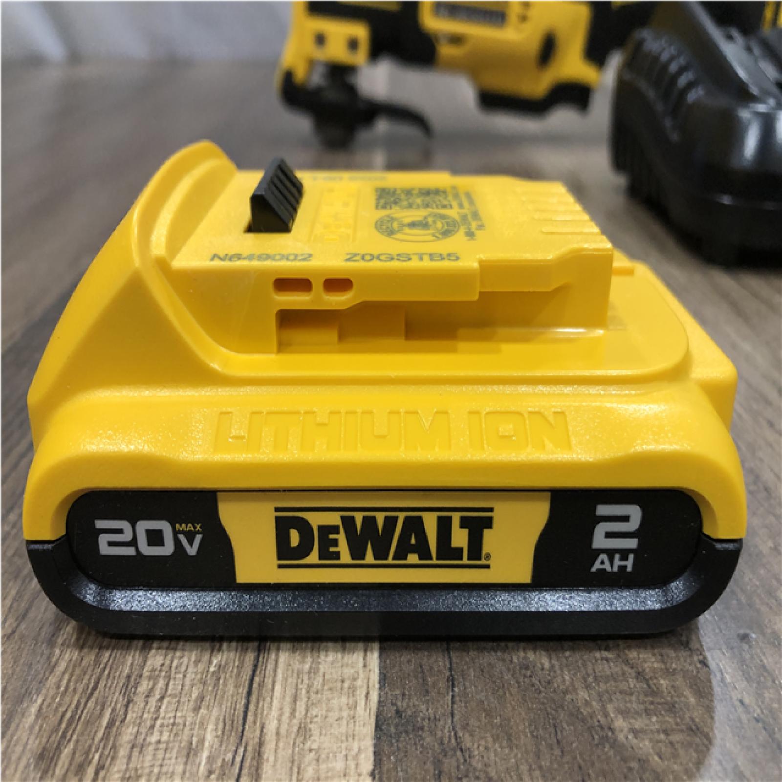 AS-IS DEWALT ATOMIC 20V MAX Cordless Brushless Oscillating Multi Tool Kit