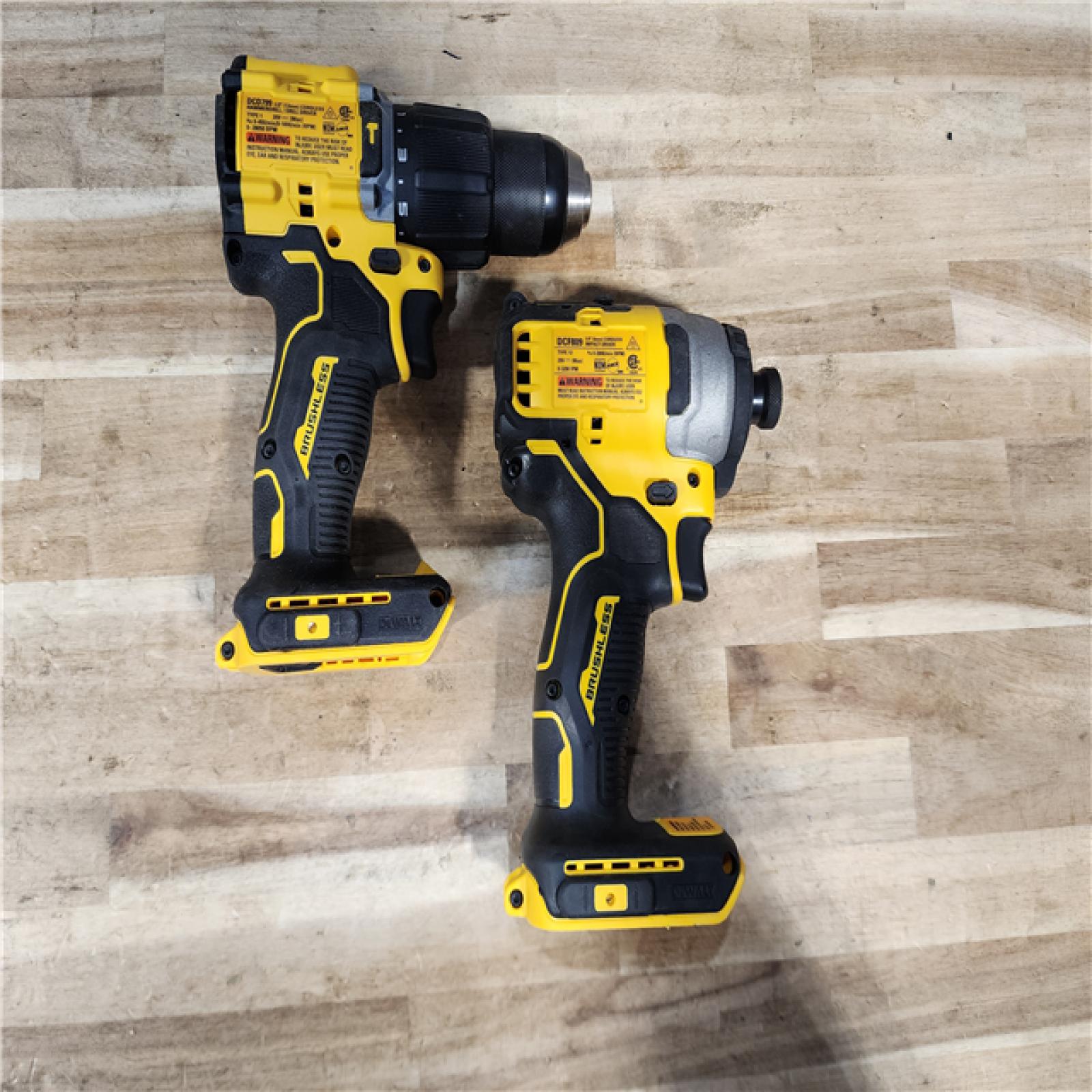 HOUSTON LOCATION - AS-IS DEWALT 2 TOOL COMBO KIT W/ (2) BATTERY & CHARGER