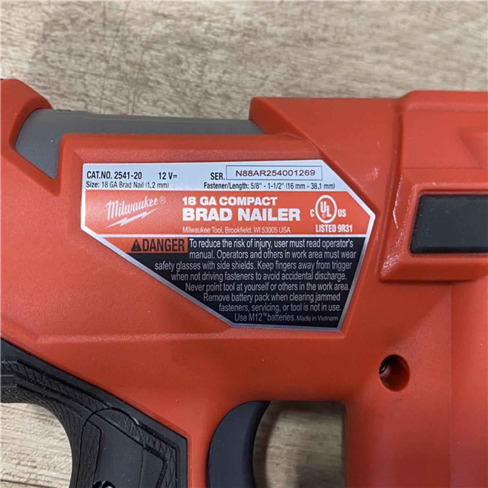 AS-IS Milwaukee FUEL 12-Volt Lithium-Ion Brushless Cordless 18-Gauge 1-1/2 in. Compact Brad Nailer (Tool Only)