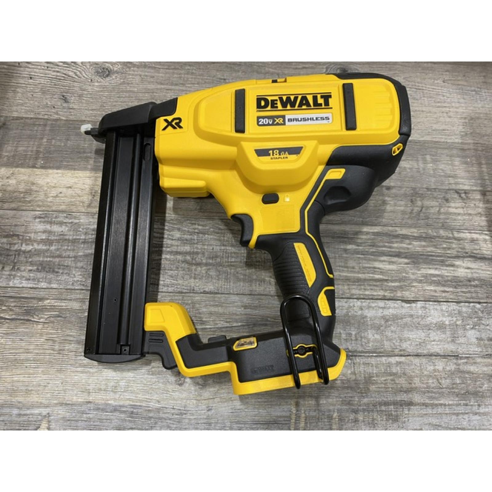 AS-IS DEWALT 20V MAX XR Lithium-Ion Cordless 18-Gauge Narrow Crown Stapler Kit