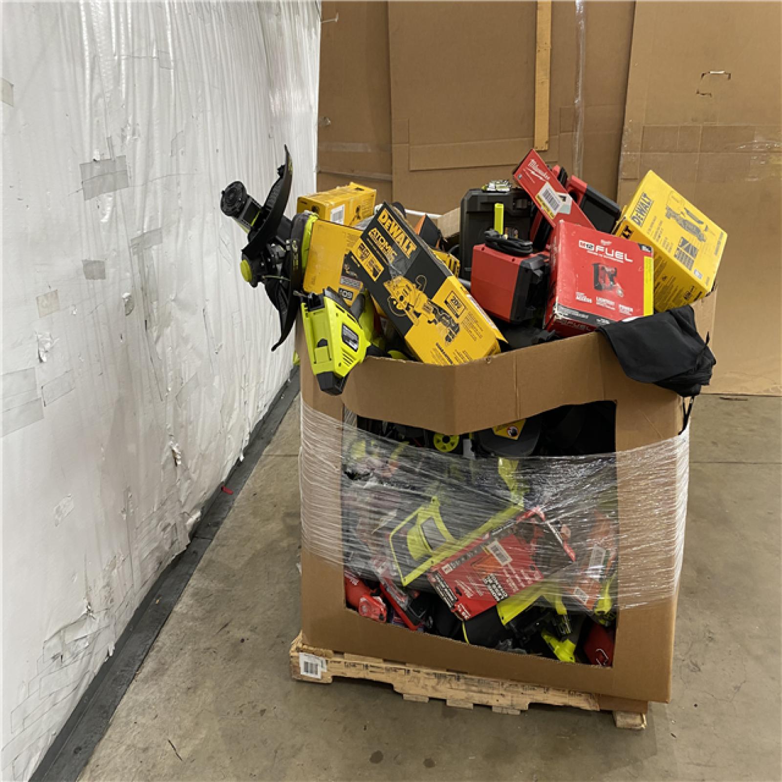 Houston Location AS IS - Tool Pallet