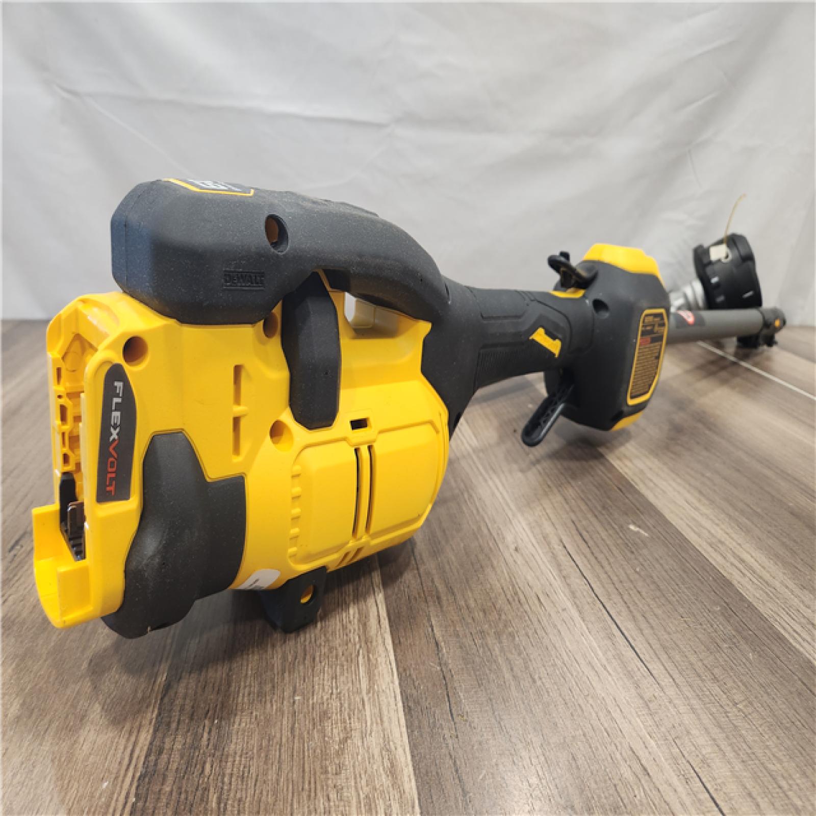 AS-IS- DEWALT FLEXVOLT 60V MAX 17-Inch Cordless Trimmer with Accessory Capability (TOOL ONLY)