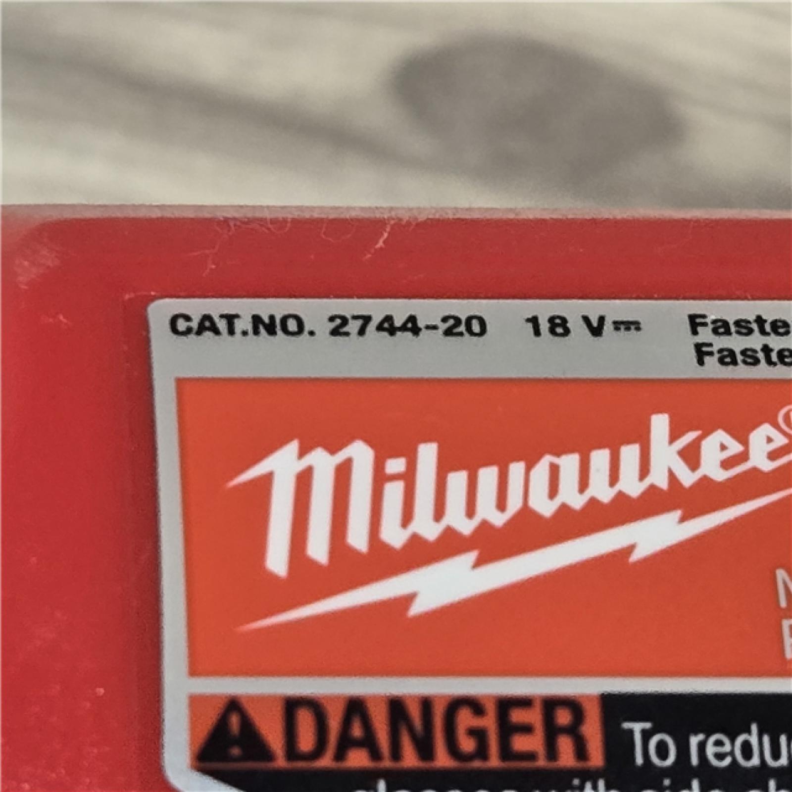 AS-IS Milwaukee 2744-20 M18 FUEL 3-1/2 in. 18V 21-Degree Cordless Framing Nailer (Tool-Only)