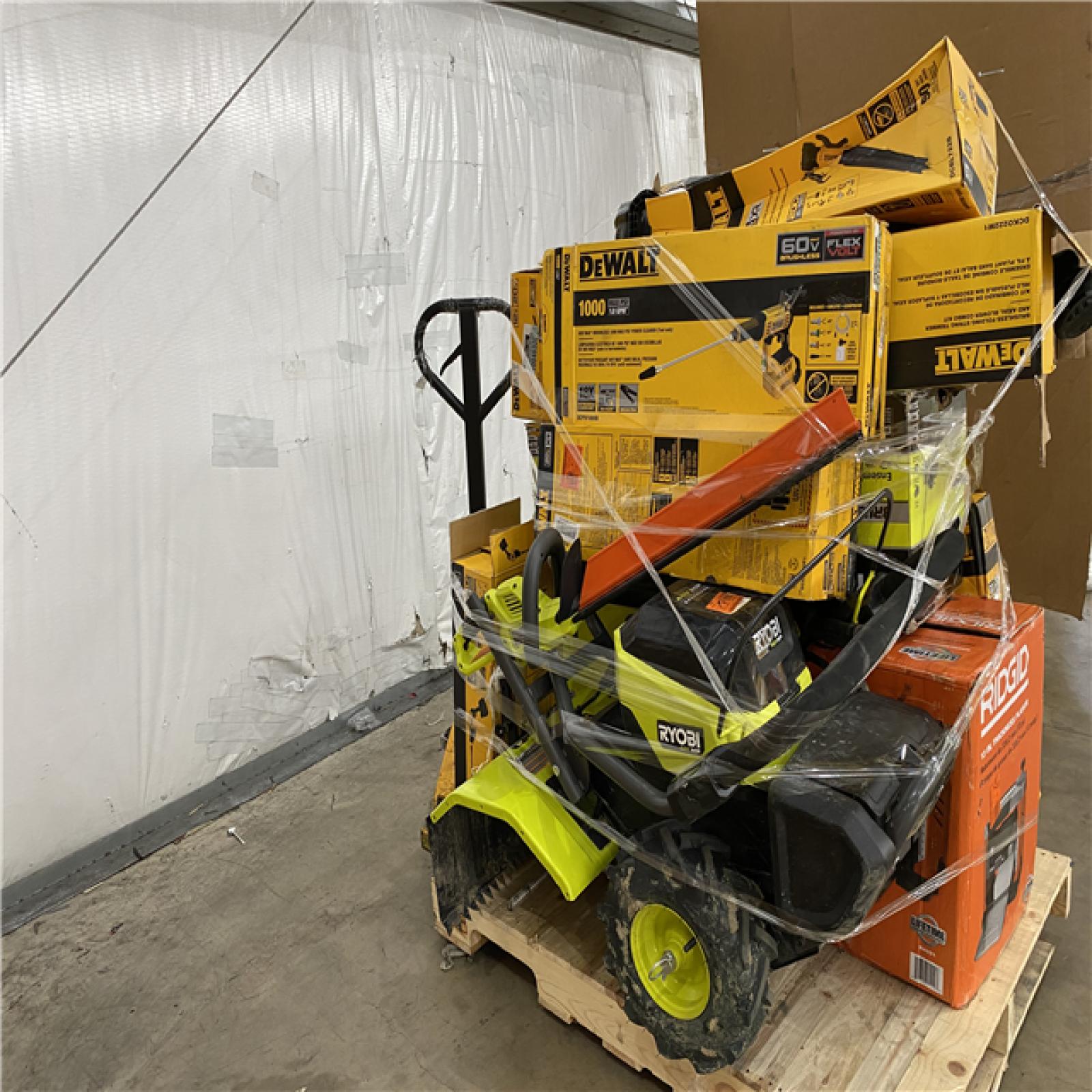 Houston Location AS IS - Tool Pallet