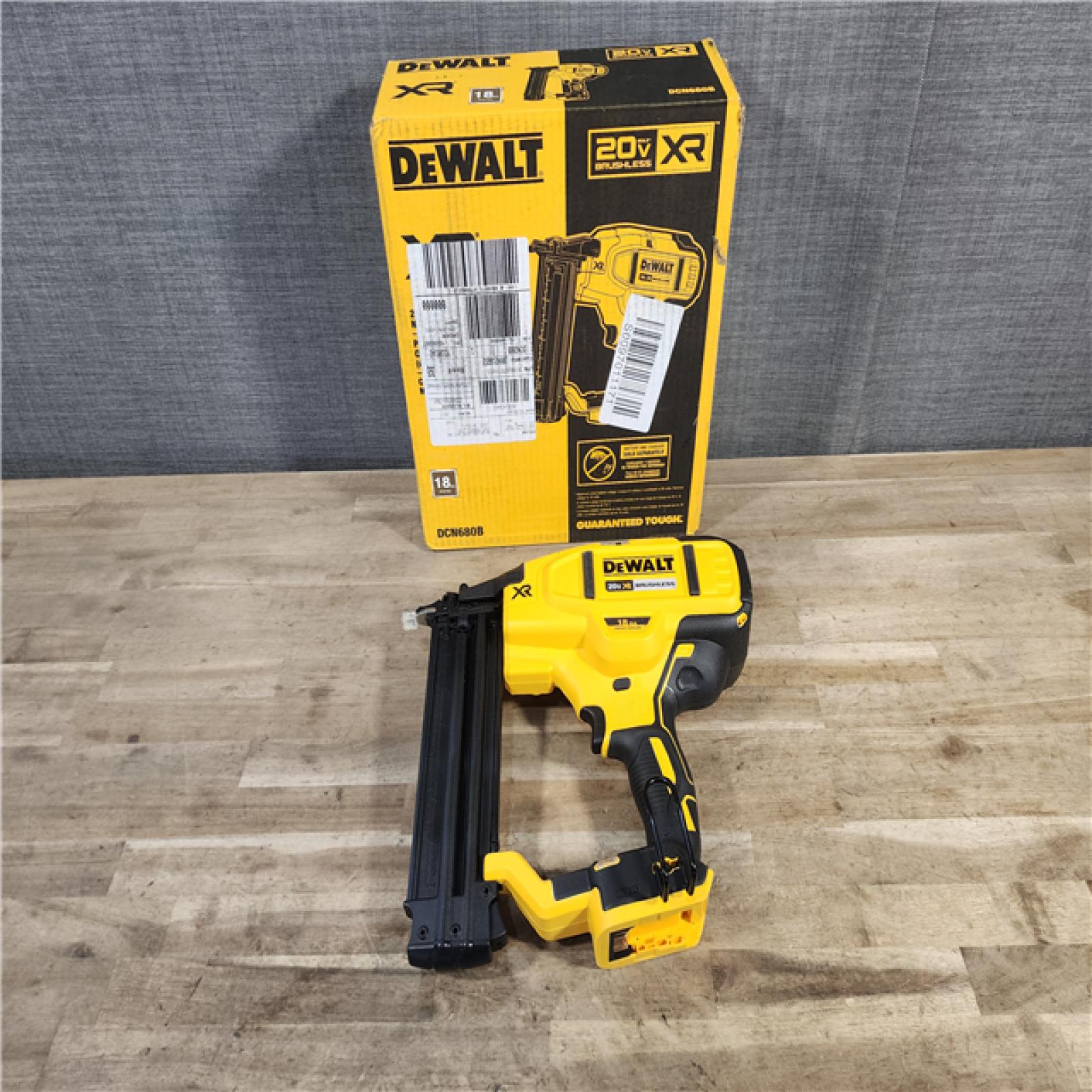 HOUSTON LOCATION - AS-IS (APPEARS LIKE NEW) DeWalt 20V MAX XR Lithium-Ion Electric Cordless 18-Gauge Brad Nailer (Tool Only)