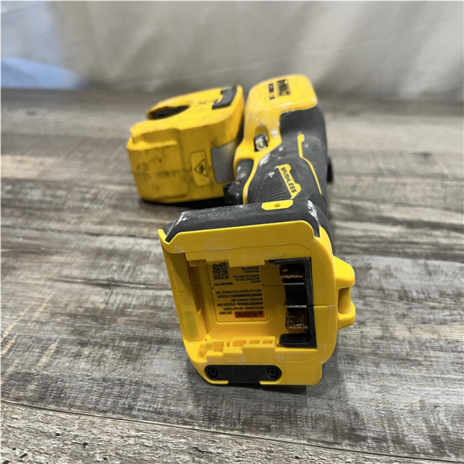 AS-IS DEWALT 20-Volt MAX XR Copper Cutter (Tool Only)