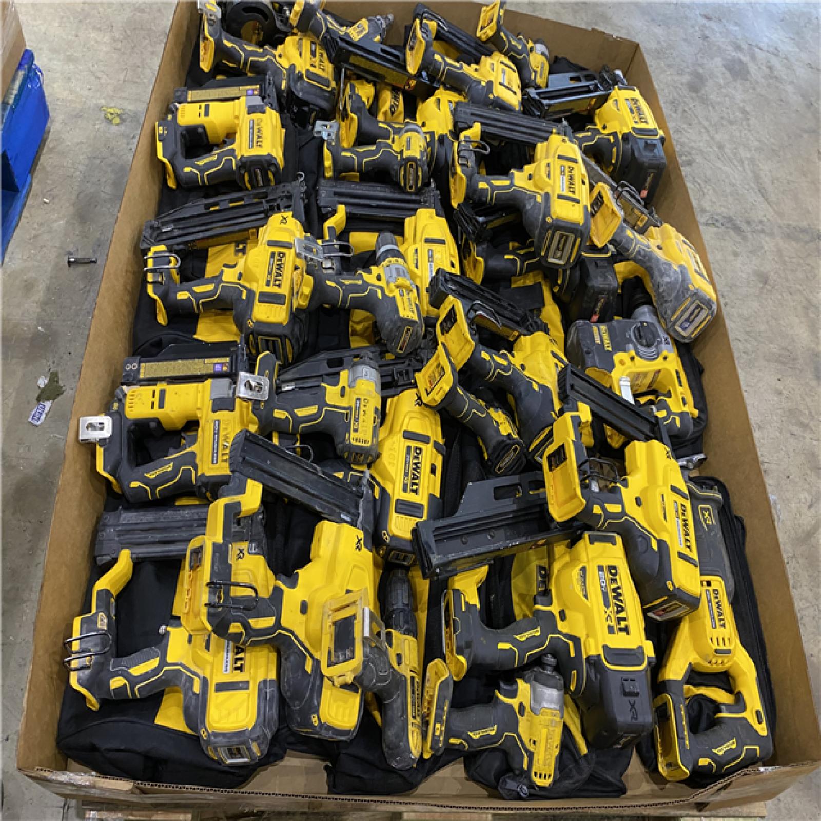 Houston Location AS IS - Tool Pallet