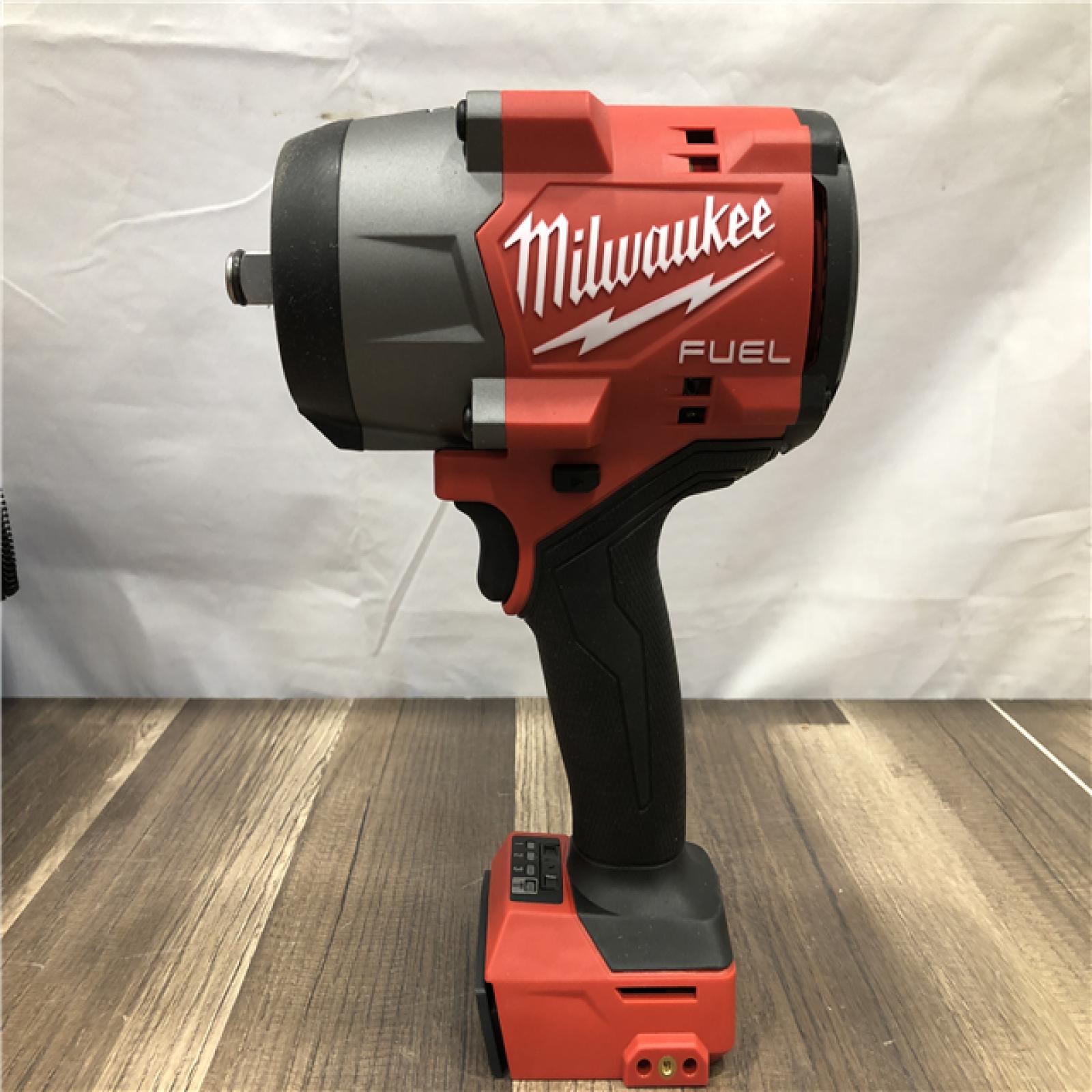 AS-IS Milwaukee FUEL 18V Lithium-Ion Brushless Cordless 1/2 in. Impact Wrench w/Friction Ring Kit