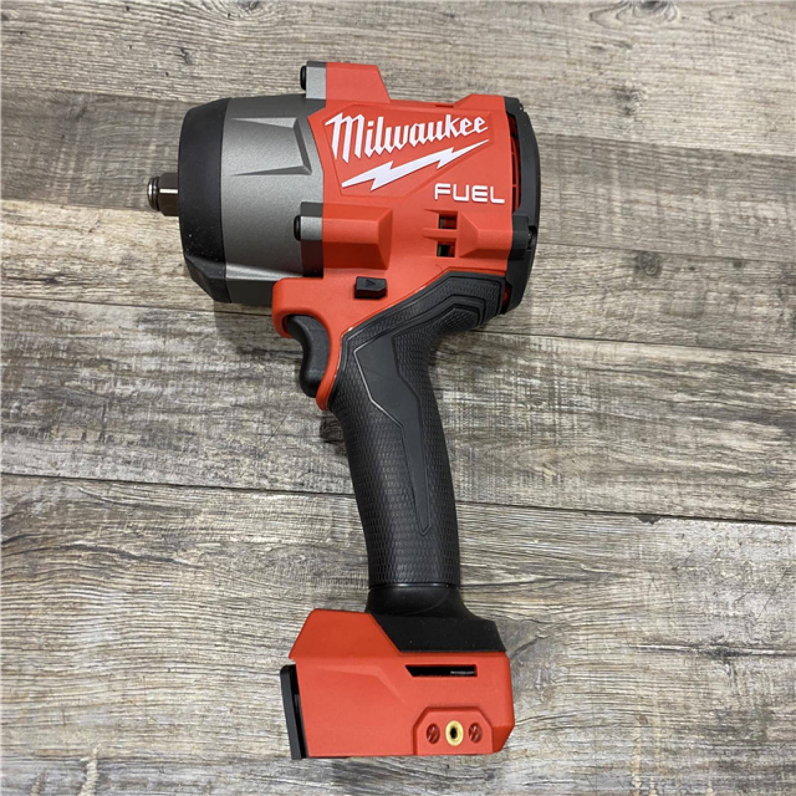 AS-IS Milwaukee FUEL 18V Lithium-Ion Brushless Cordless 1/2 in. Impact Wrench w/Friction Ring Kit
