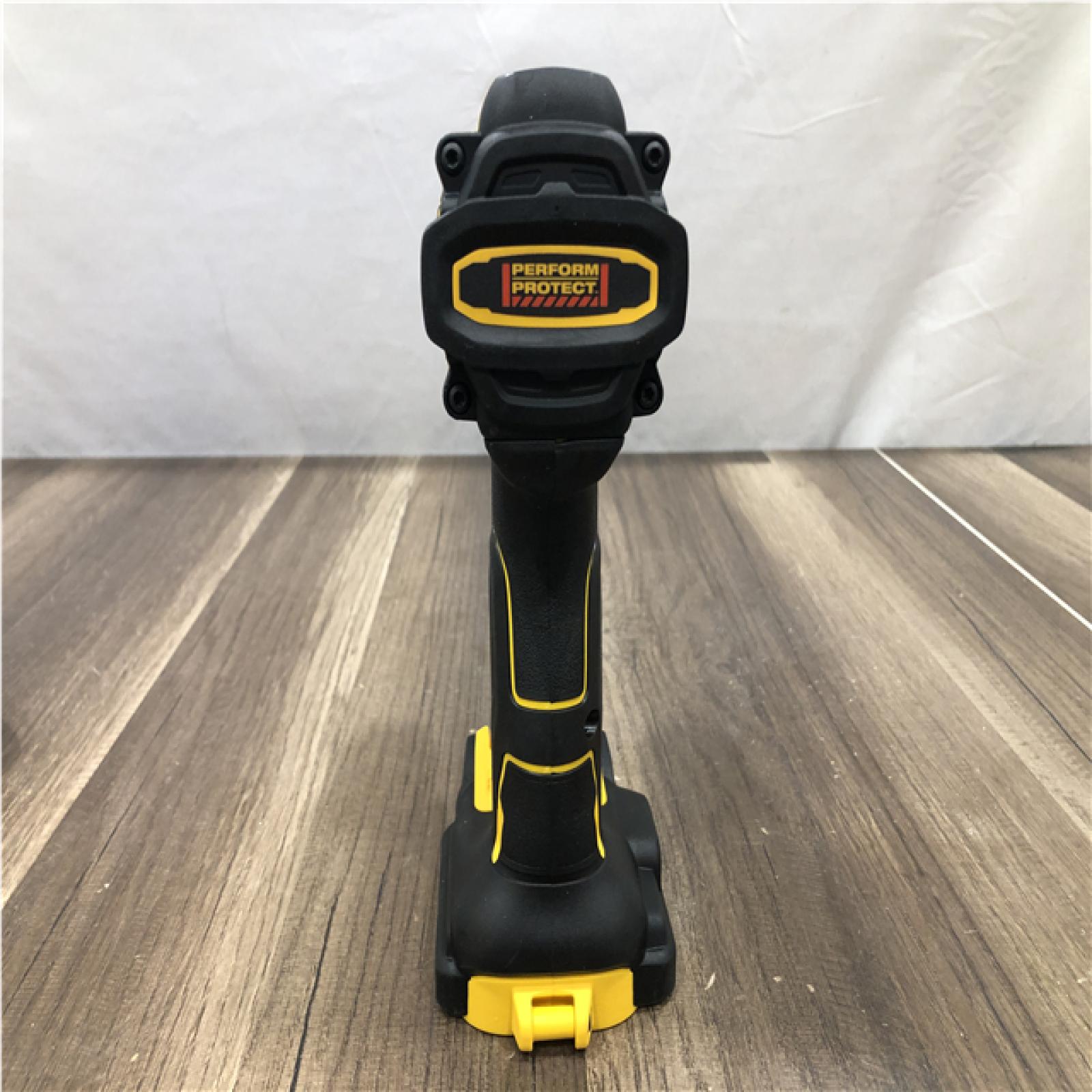 AS-IS DEWALT 20V XR Lithium-Ion Cordless Brushless 1/2 in. Drill/Driver Kit