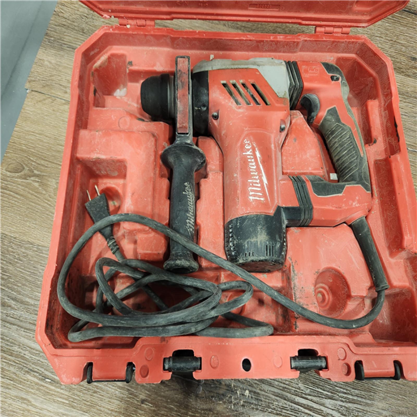 ASIS Milwaukee 526821 Rotary Hammer 11/8 Sds Plus Kit
