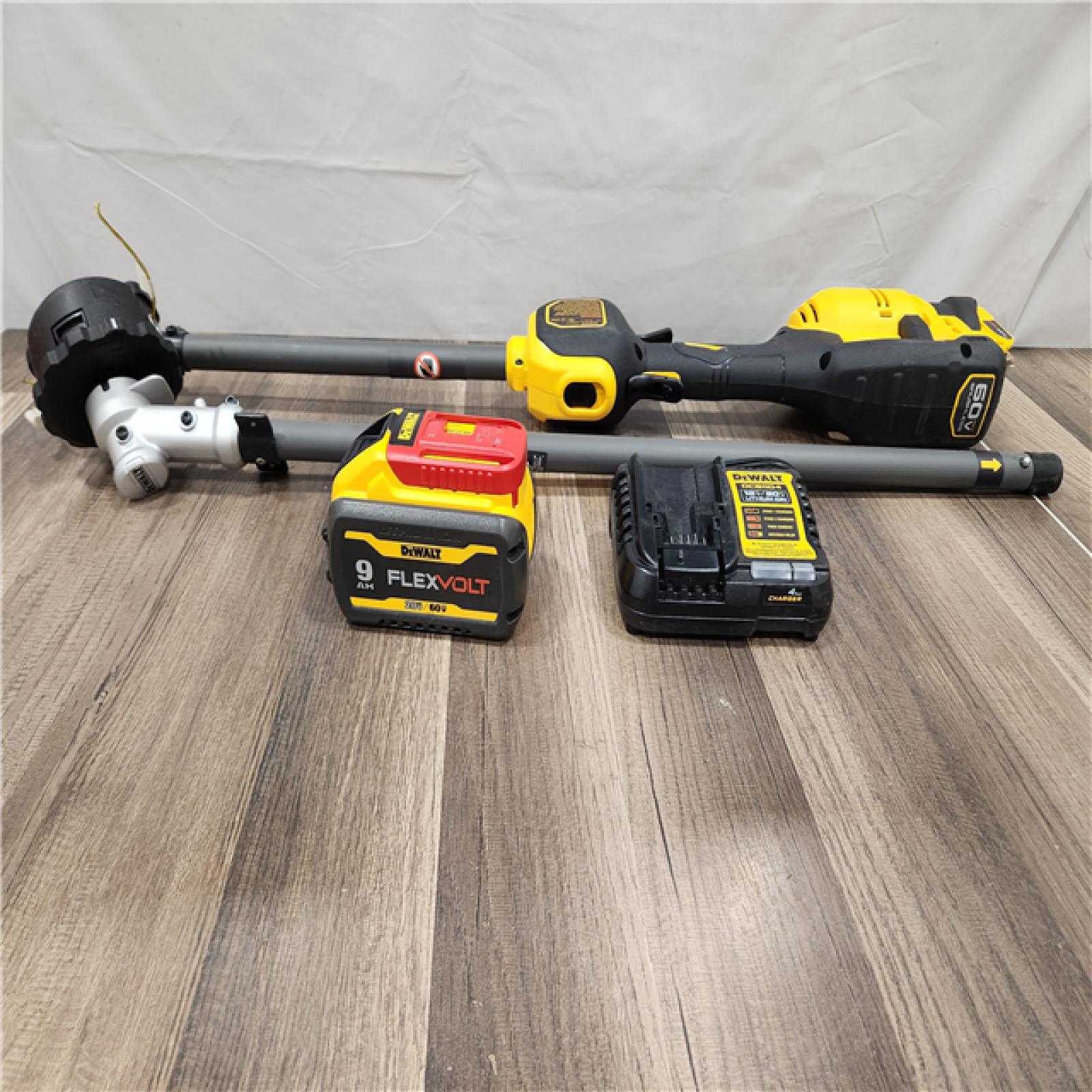 AS-IS DEWALT FLEXVOLT 60V MAX 17 in. Cordless Battery Powered Attachment Capable Trimmer Kit with (1) FLEXVOLT 3Ah Battery & Charger