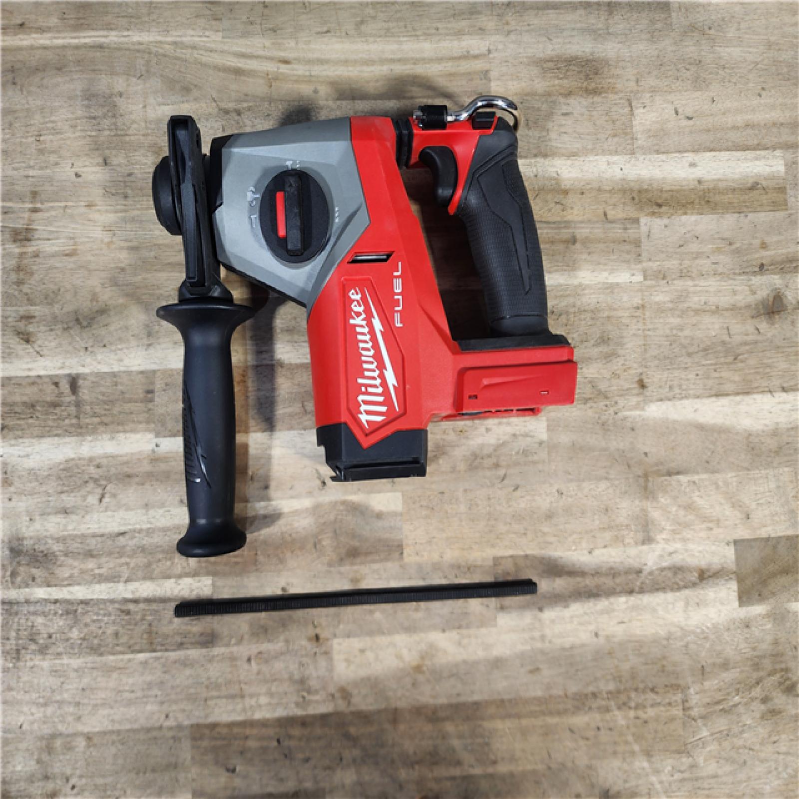 HOUSTON LOCATION - AS-IS M18 FUEL 18V Lithium-Ion Brushless Cordless 5/8 in. SDS-Plus Rotary Hammer (Tool-Only)