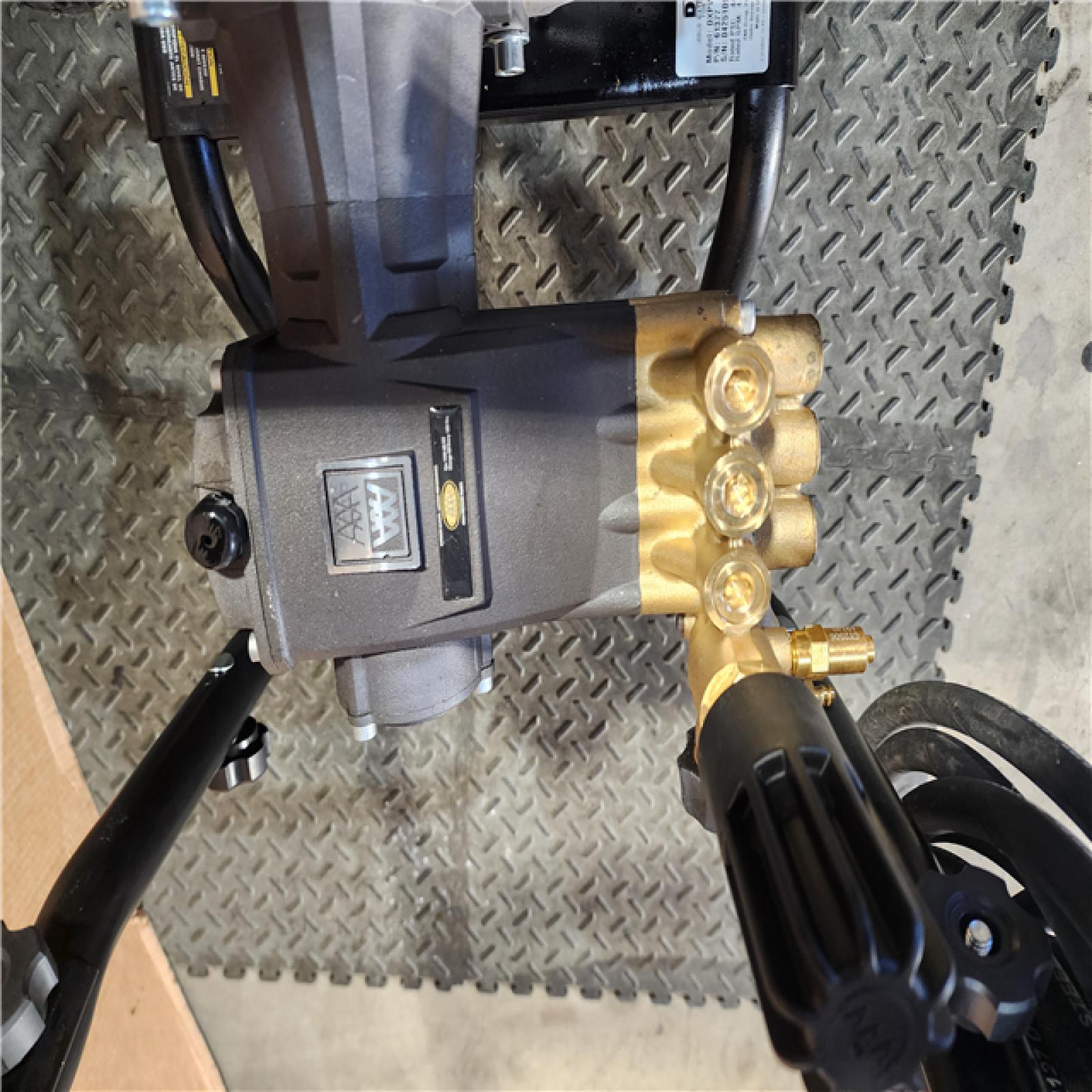 HOUSTON LOCATION - AS-IS DEWALT 4400 PSI 4.0 GPM Cold Water Gas Pressure Washer