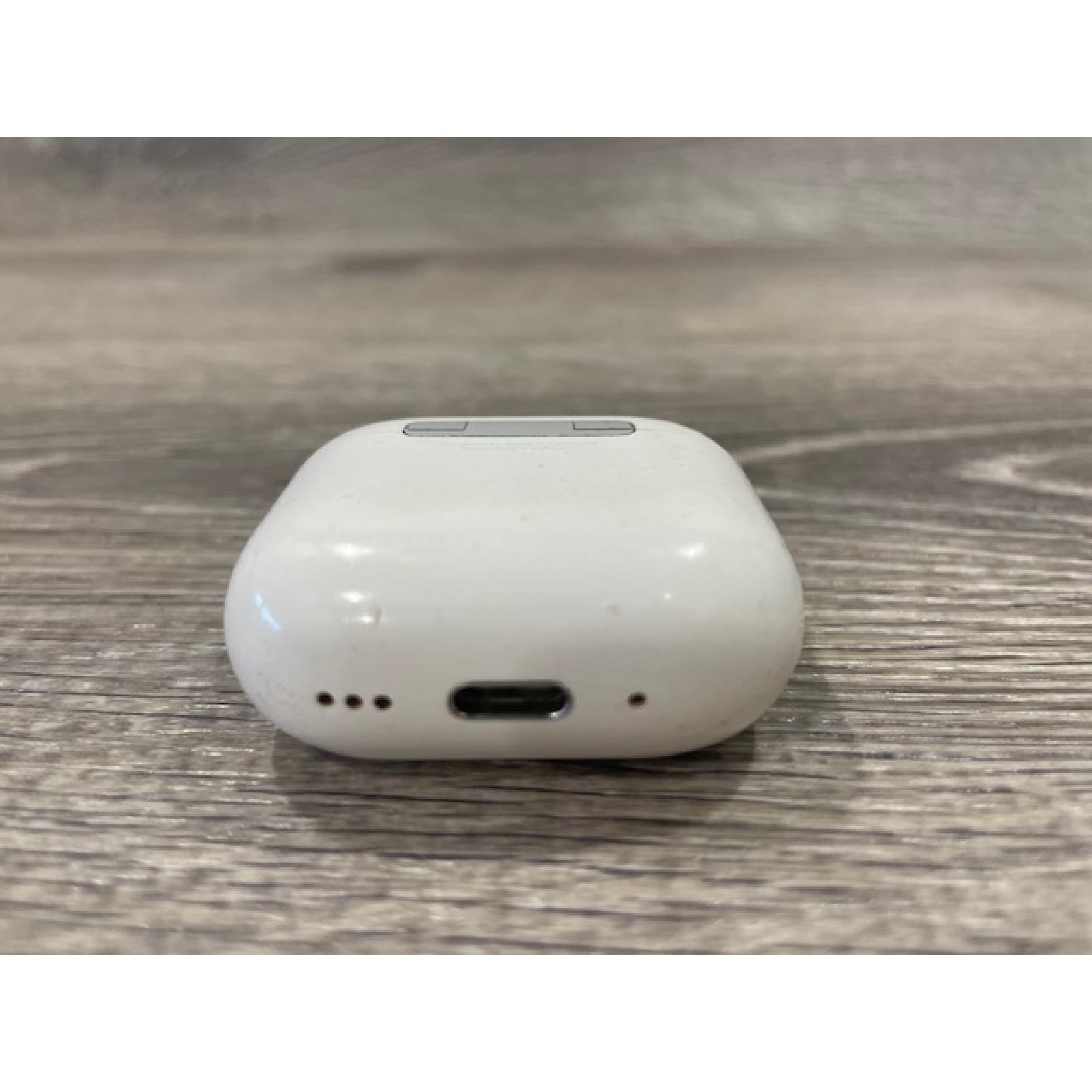 AS-IS Apple Airpods 4 Wireless Charging Case