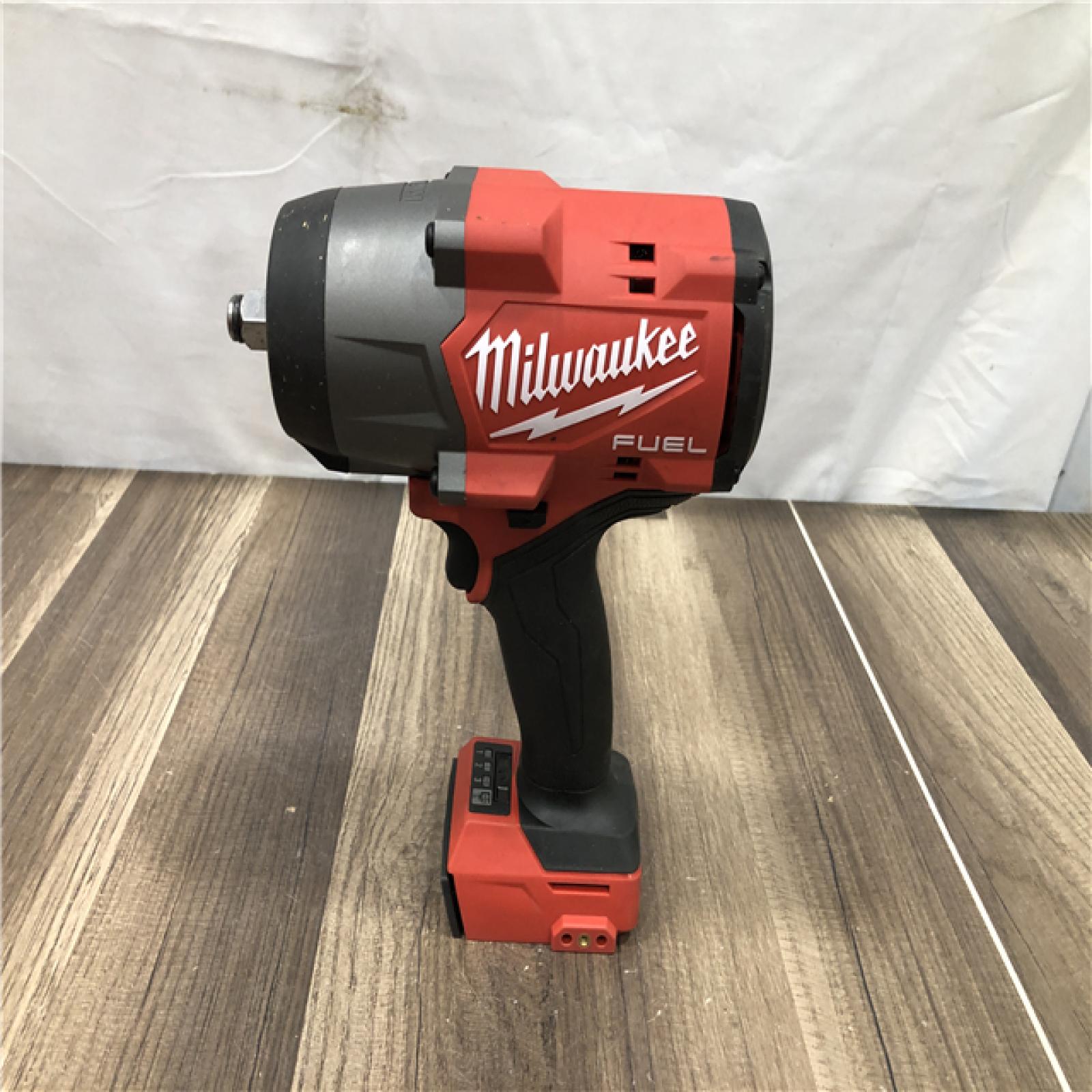 AS-IS Milwaukee FUEL 18V Lithium-Ion Brushless Cordless 1/2 in. Impact Wrench w/Friction Ring Kit