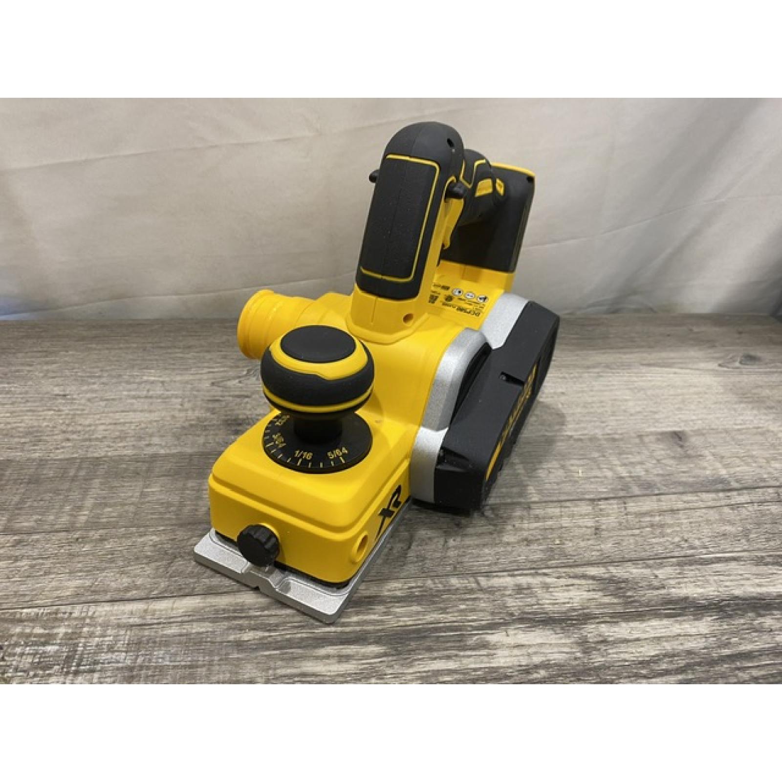 AS-IS DEWALT 20V MAX XR Cordless Brushless 3-1/4 in. Planer (Tool Only)