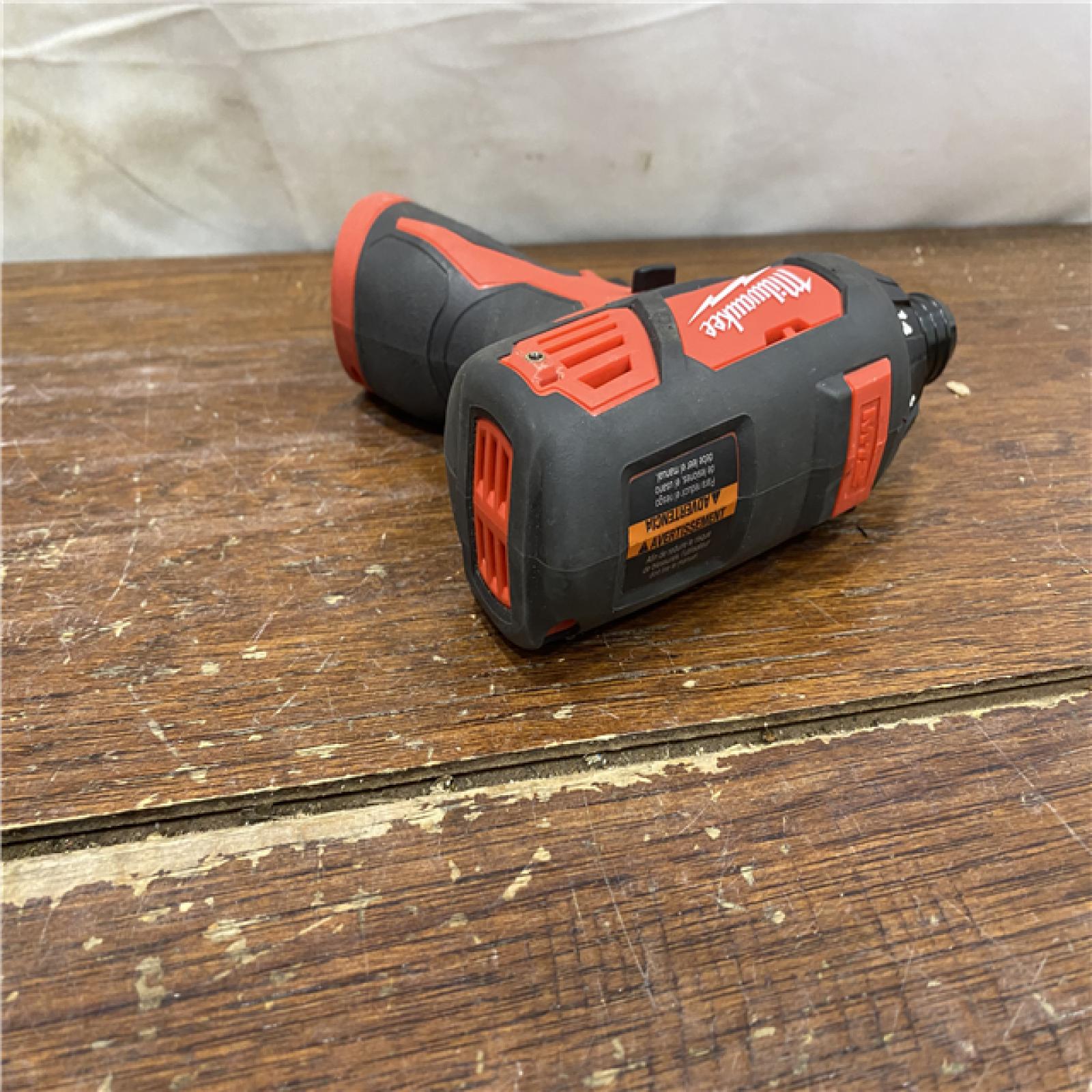 AS-IS Milwaukee 2401-22 - M12 12V Cordless Screwdriver Kit
