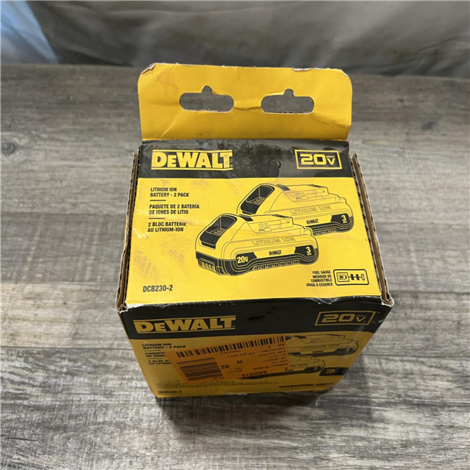 NEW - DEWALT 20V MAX Compact Lithium-Ion 3.0Ah Battery Pack (2 Pack)