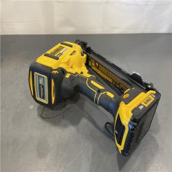AS-IS - DEWALT 20V MAX XR Lithium-Ion Cordless 2-1/2 in. 15-Gauge Finish Nailer Kit