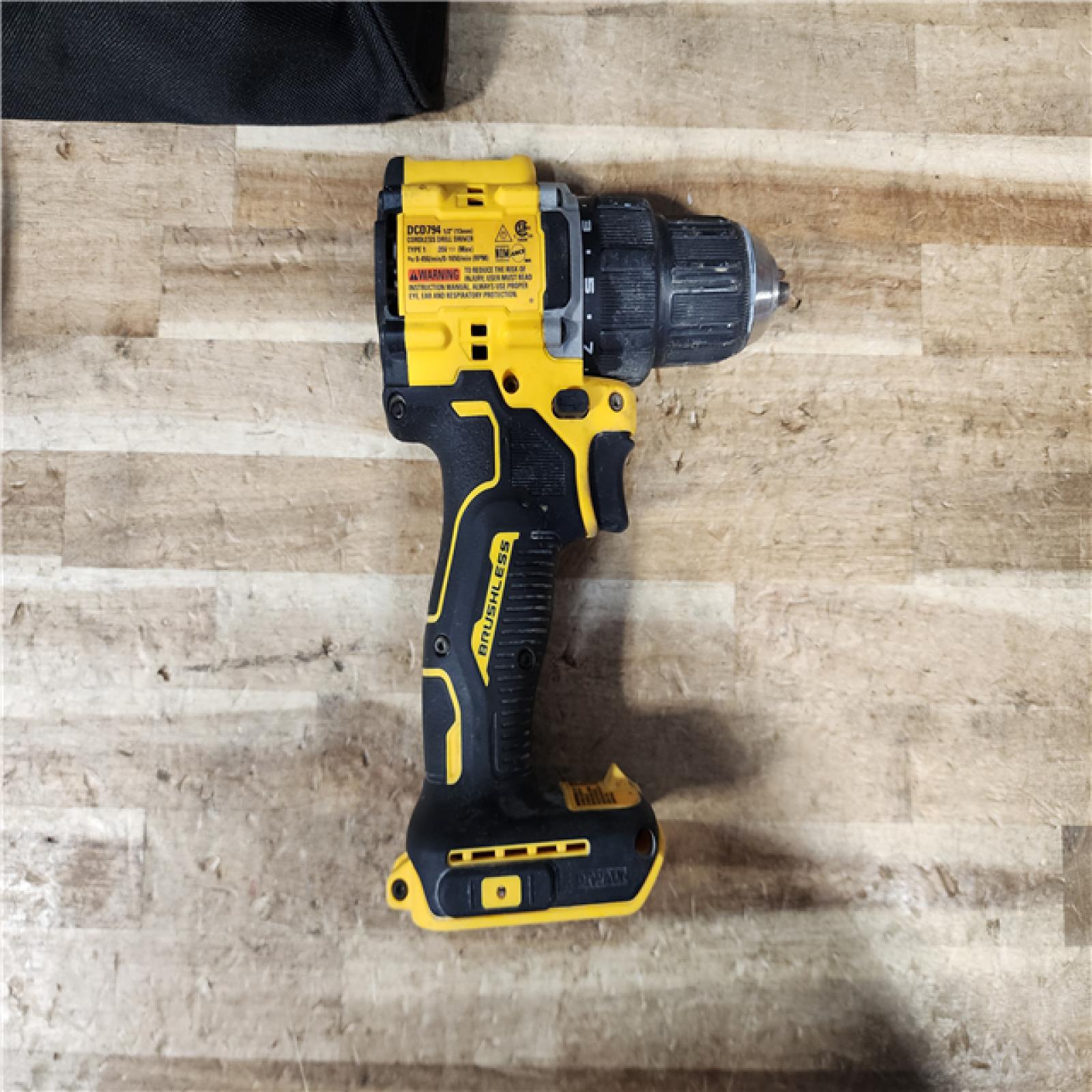 HOUSTON LOCATION - AS - IS DEWALT Atomic 20V Lithium-Ion Cordless Compact 1/2 in. Drill/Driver Kit