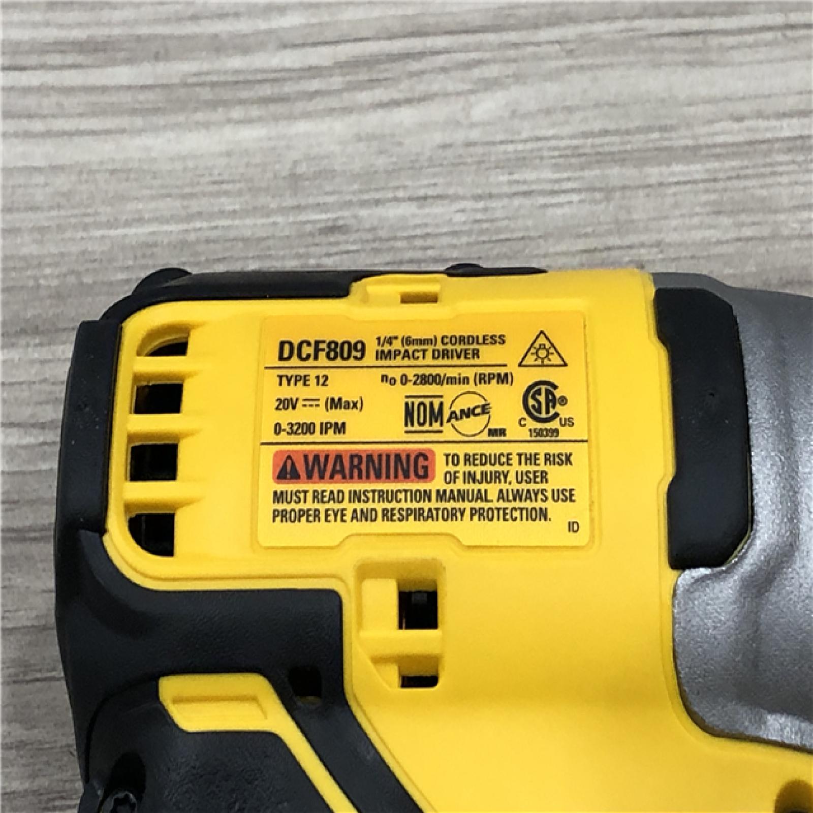 AS-IS DEWALT Atomic 20V Max Lithium-Ion Cordless Compact 1/4 in. Impact Driver Kit