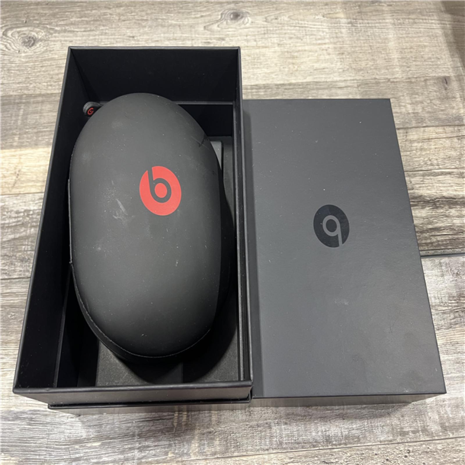 AS-IS Beats Studio3 Wireless Bluetooth Headphones - White