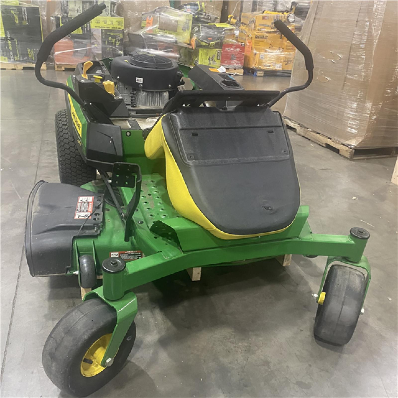 Dallas Location - As-Is John Deere Z315E ZTrak 42-in 20 - Riding Lawn Mowers