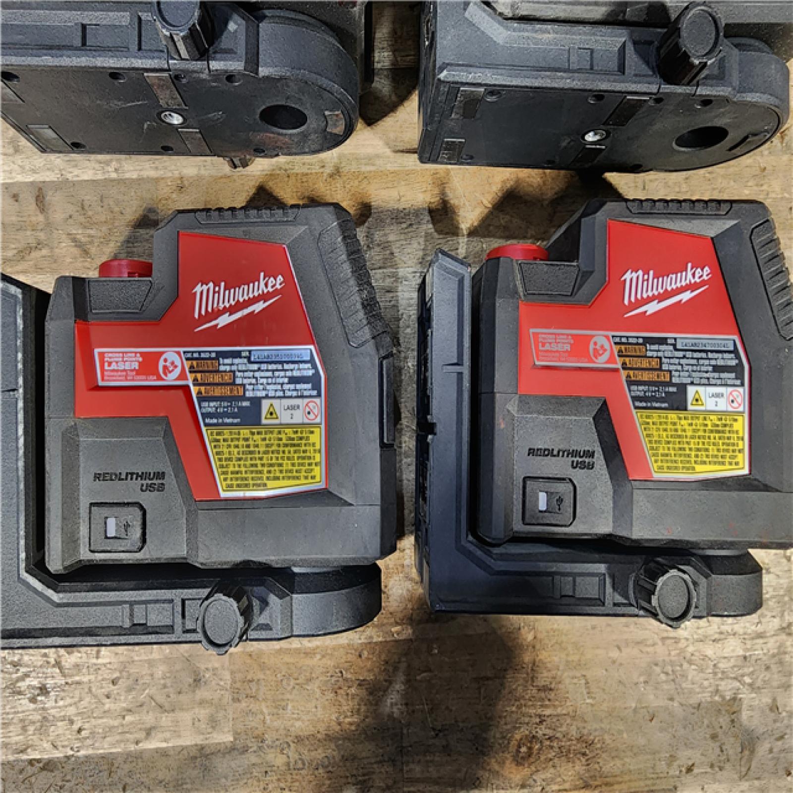 HOUSTON LOCATION - AS-IS MILWAUKEE 4 TOOL COMBO KIT