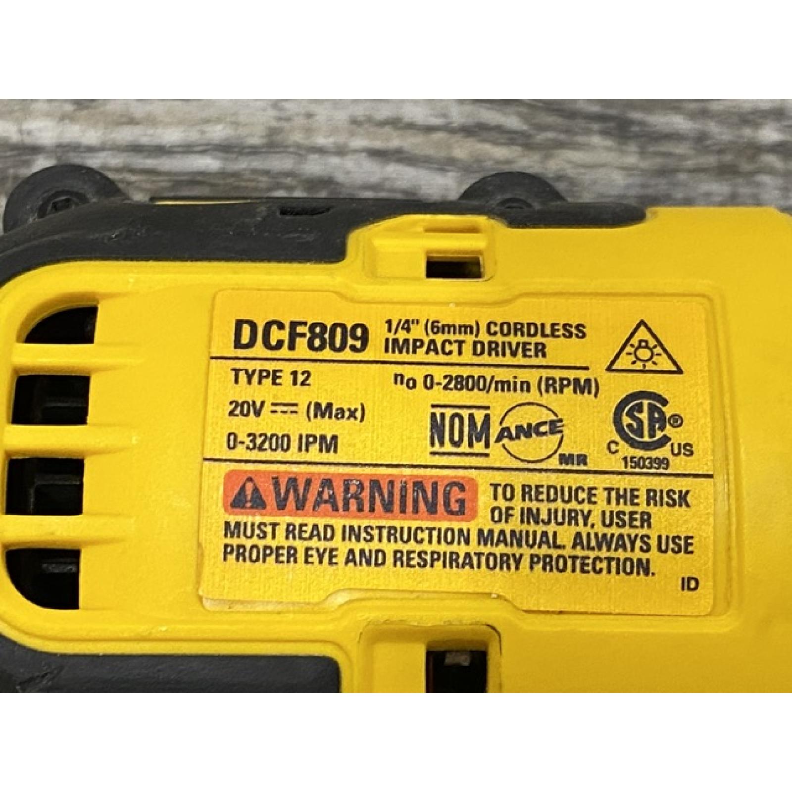 AS-IS DEWALT Atomic 20V Max Lithium-Ion Brushless Cordless Compact 1/4 in. Impact Driver Kit